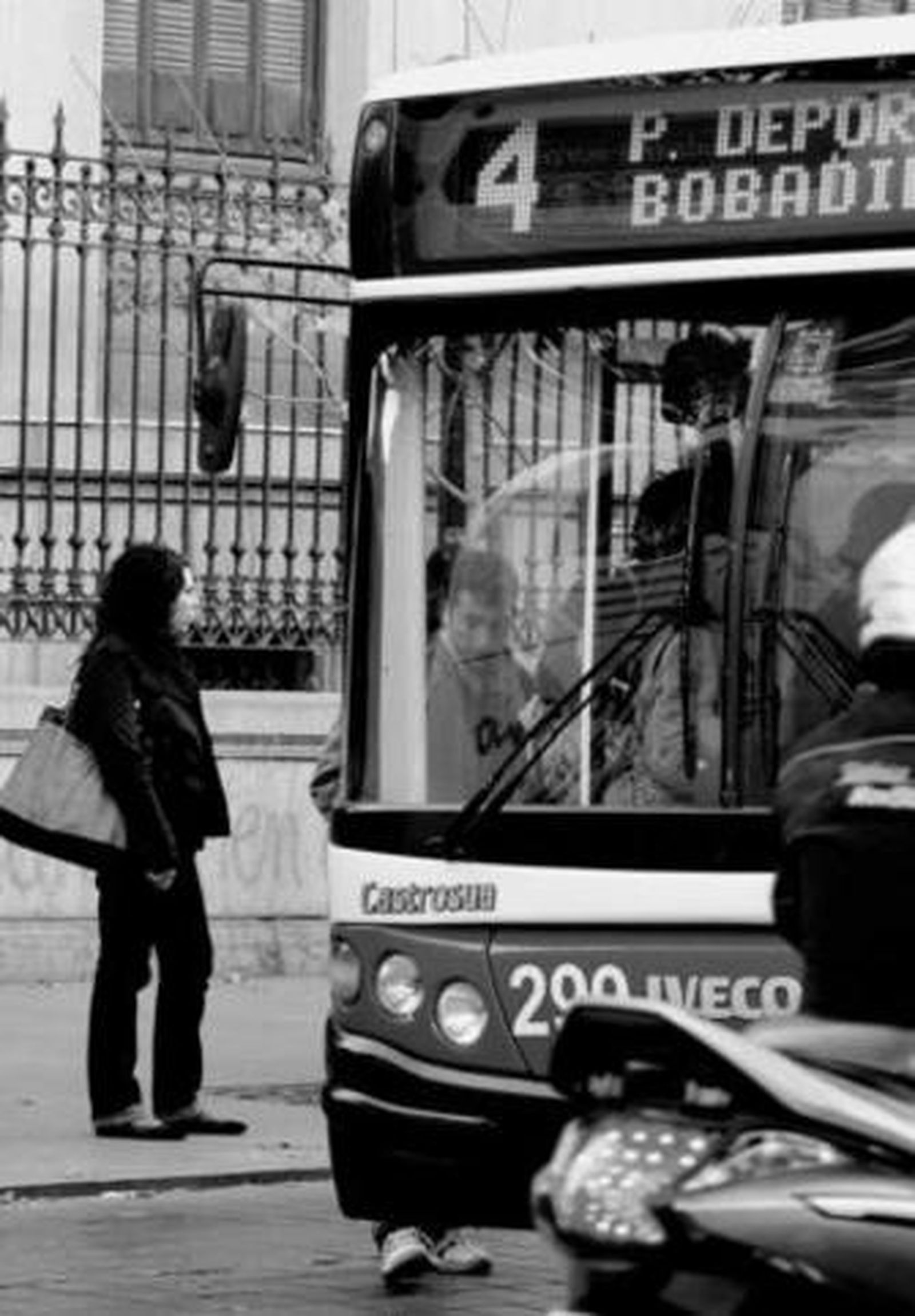 El edil calificó las subidas de "moderadas y coherentes en el momento actual de crisis económica".