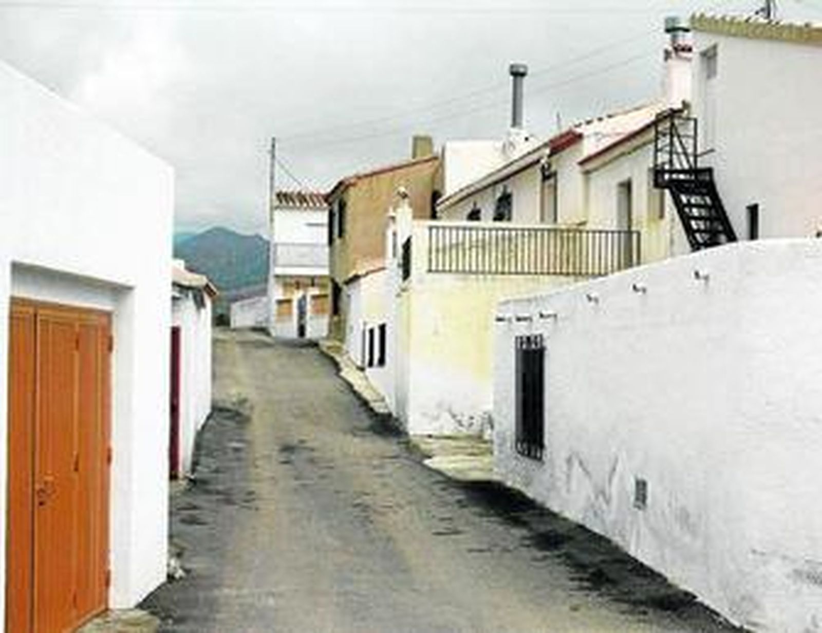 Pedanía de La Alquería en la que aún no se han instalado puntos de luz.