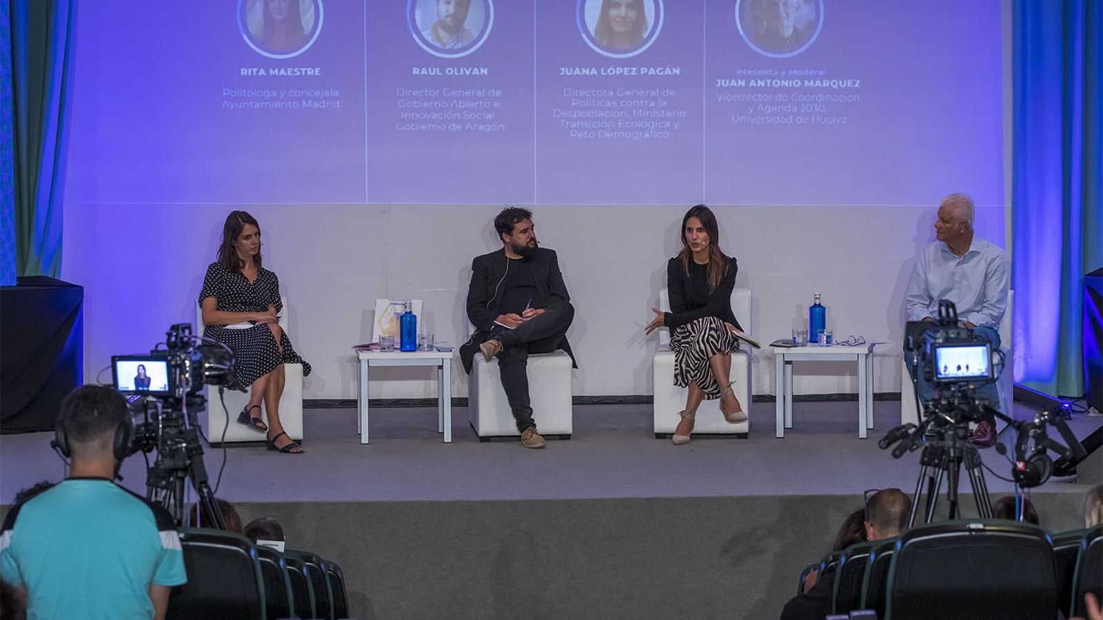 Mesa de trabajo del foro 'Gobierno y Desarrollo Sostenible'.