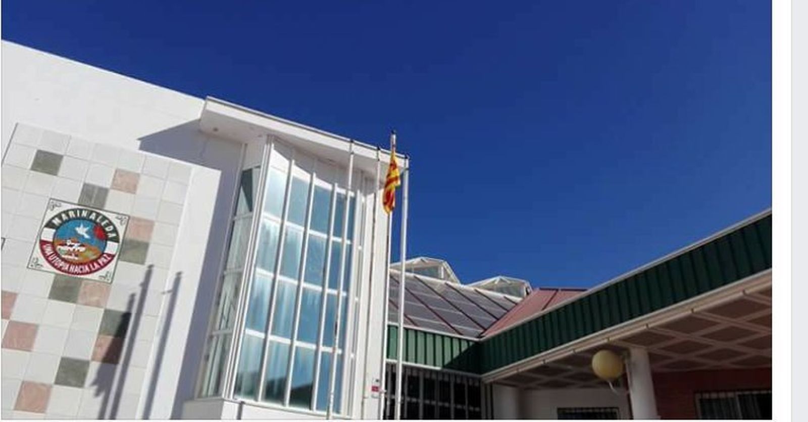 La estelada colocada en el Ayuntamiento de Marinaleda.