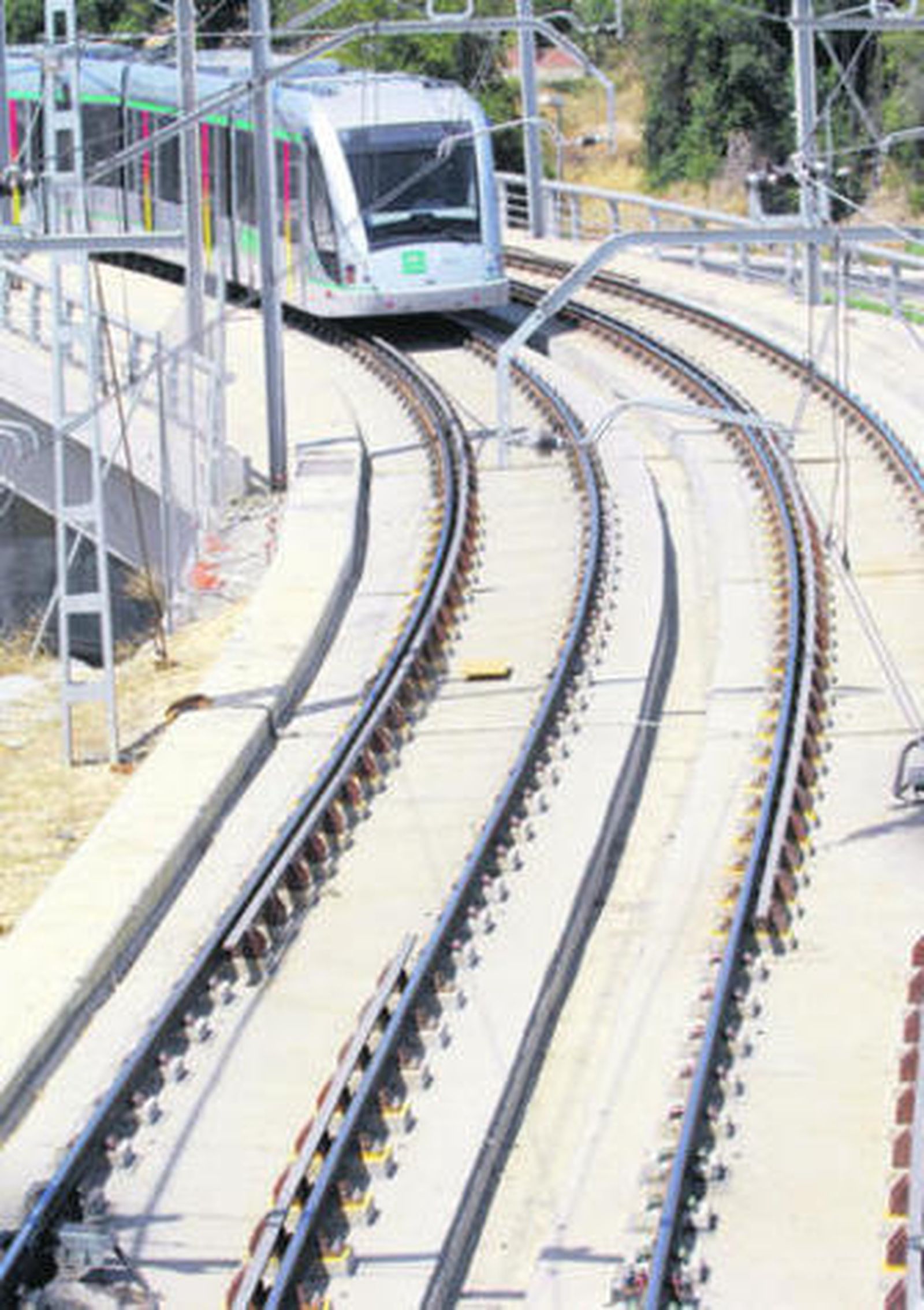 La tecnología ATO, instalada en las vías y en los trenes del Metro de Sevilla, está en pruebas.