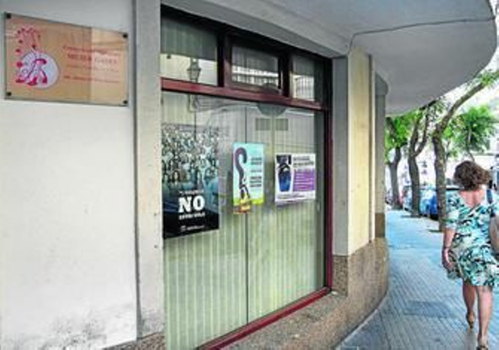 Imagen de la fachada del centro social polivalente Mujer Gades en la calle Alcalá Galiano.