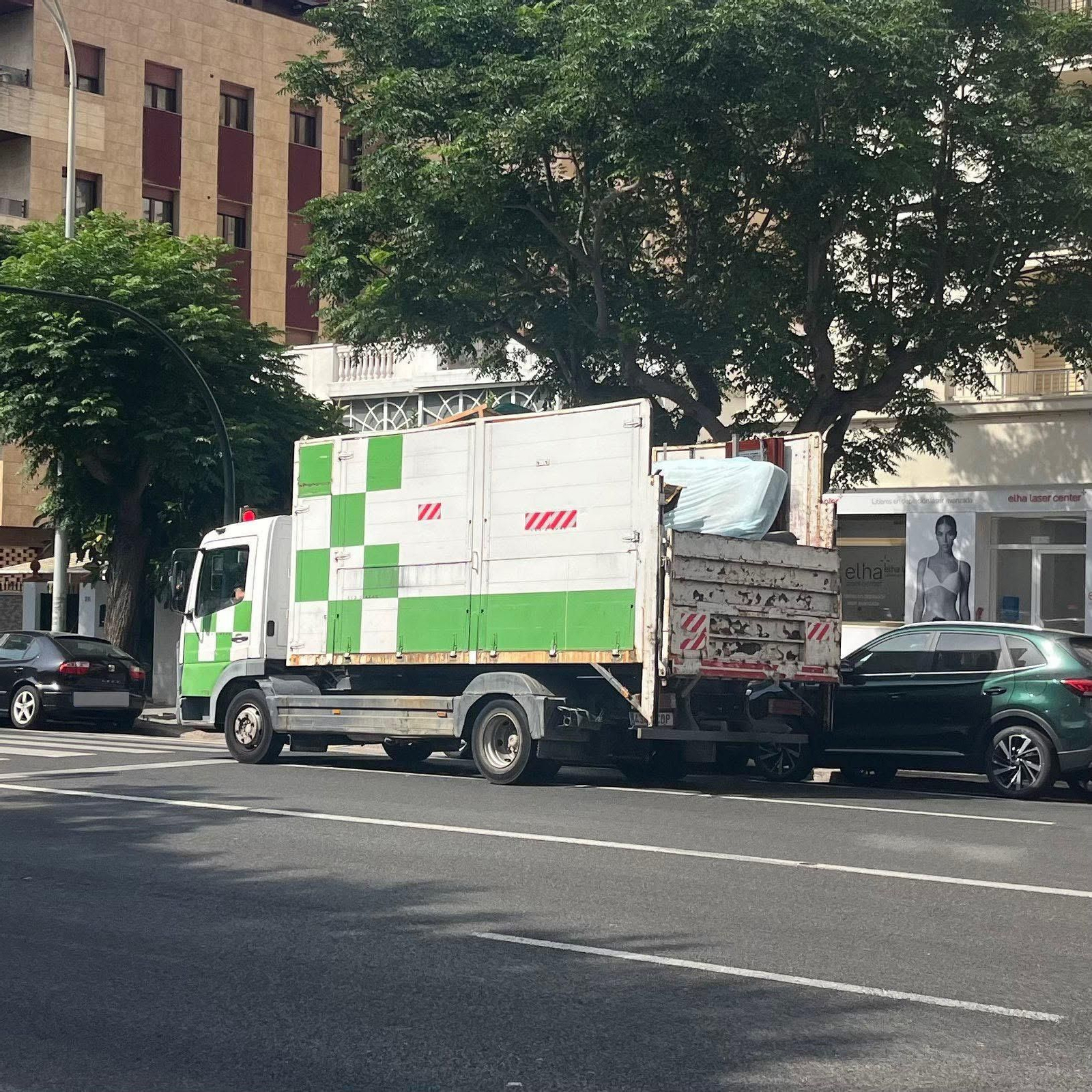 Vehículo con 25 años de antigüedad