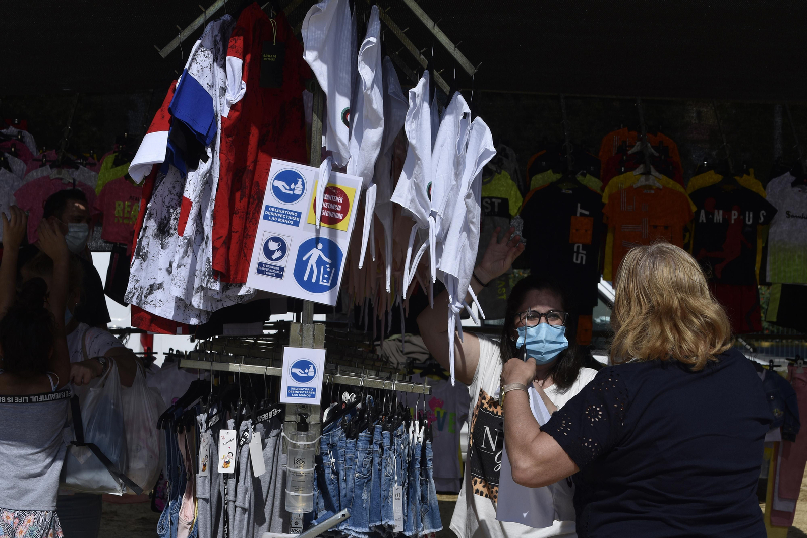 Reabre el mercadillo después del confinamiento
