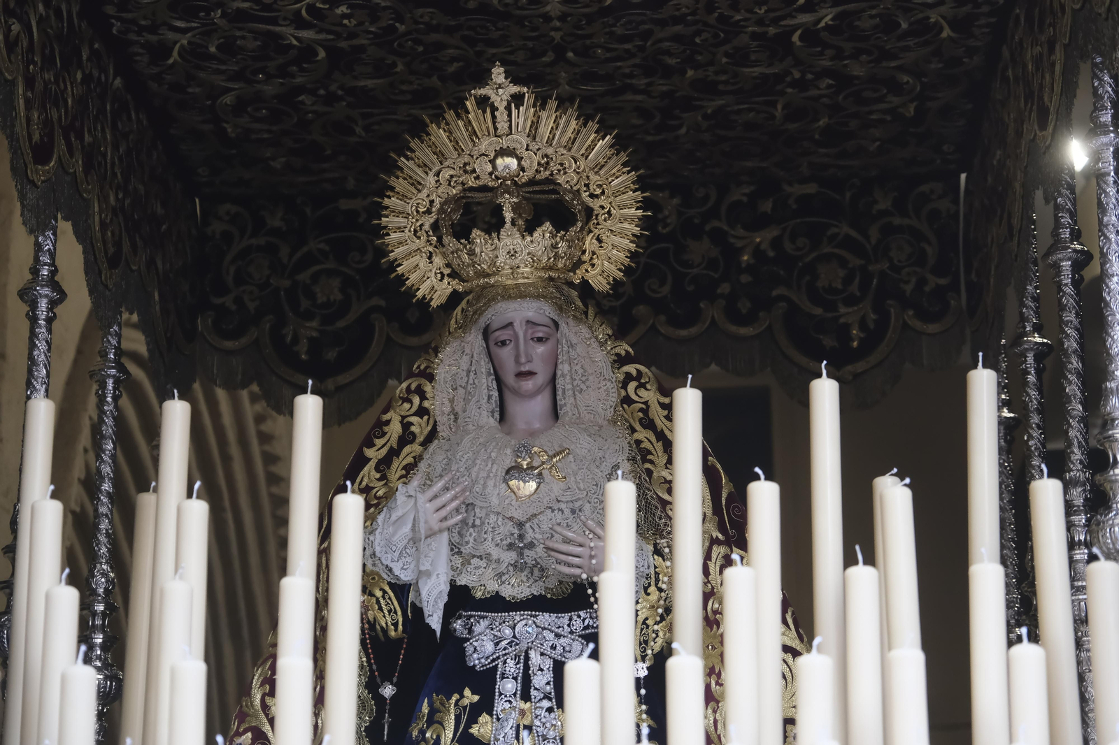 La Virgen de Gracia y Amparo, en su paso procesional el pasado Lunes Santo. La Virgen de Gracia y Amparo, en su paso procesional el pasado Lunes Santo.