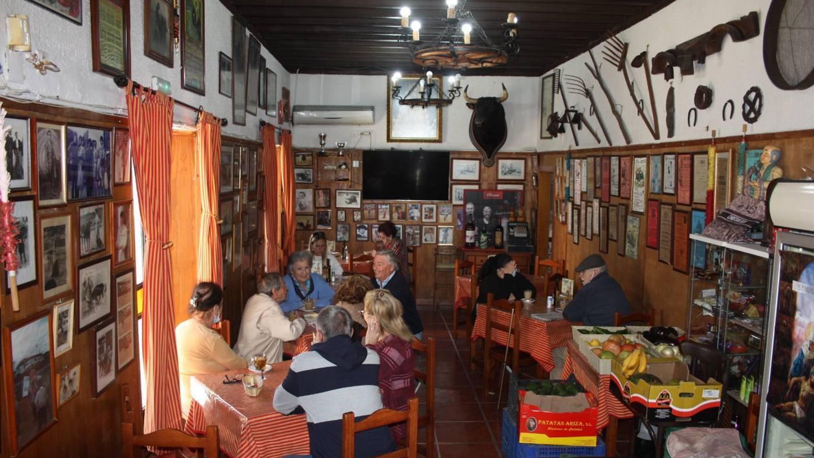 Interior del Bar Torres