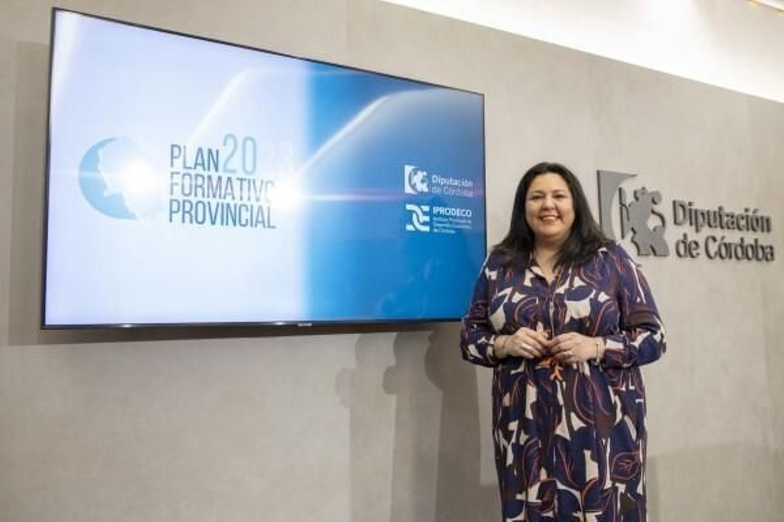 Dolores Amo presenta el nuevo Plan Formativo Provincial.