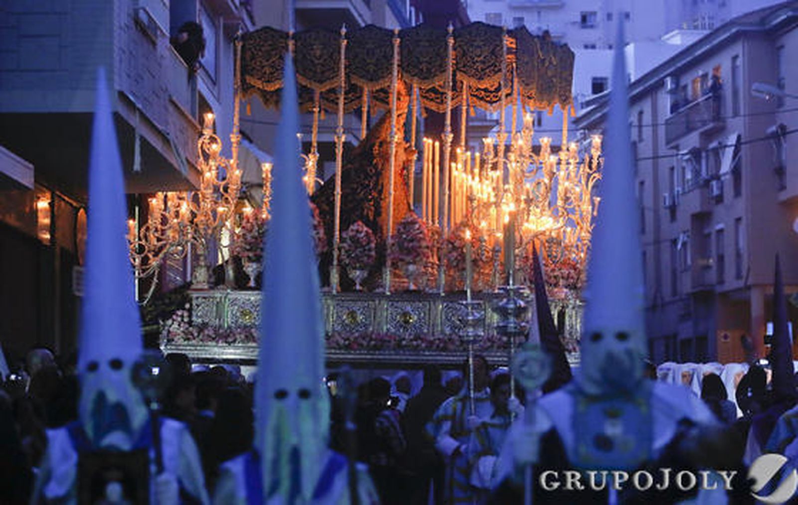 Foto: J. Albiñana · L. M. Gómez Pozo