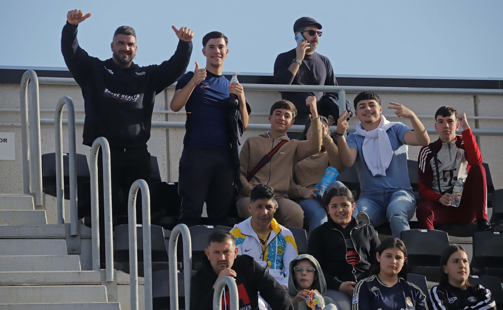 Búscate en el Ciudad de La Línea durante el Balona - Xerez Deportivo de Segunda Federación