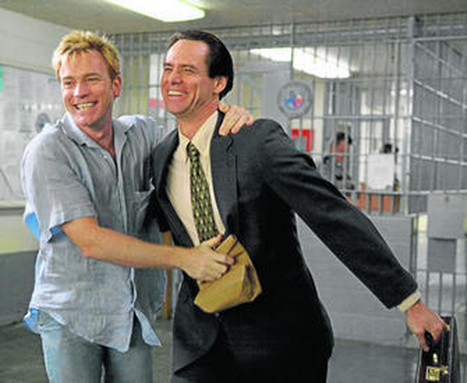 Ewan McGregor y Jim Carrey, los protagonistas del filme, en una de sus escenas.