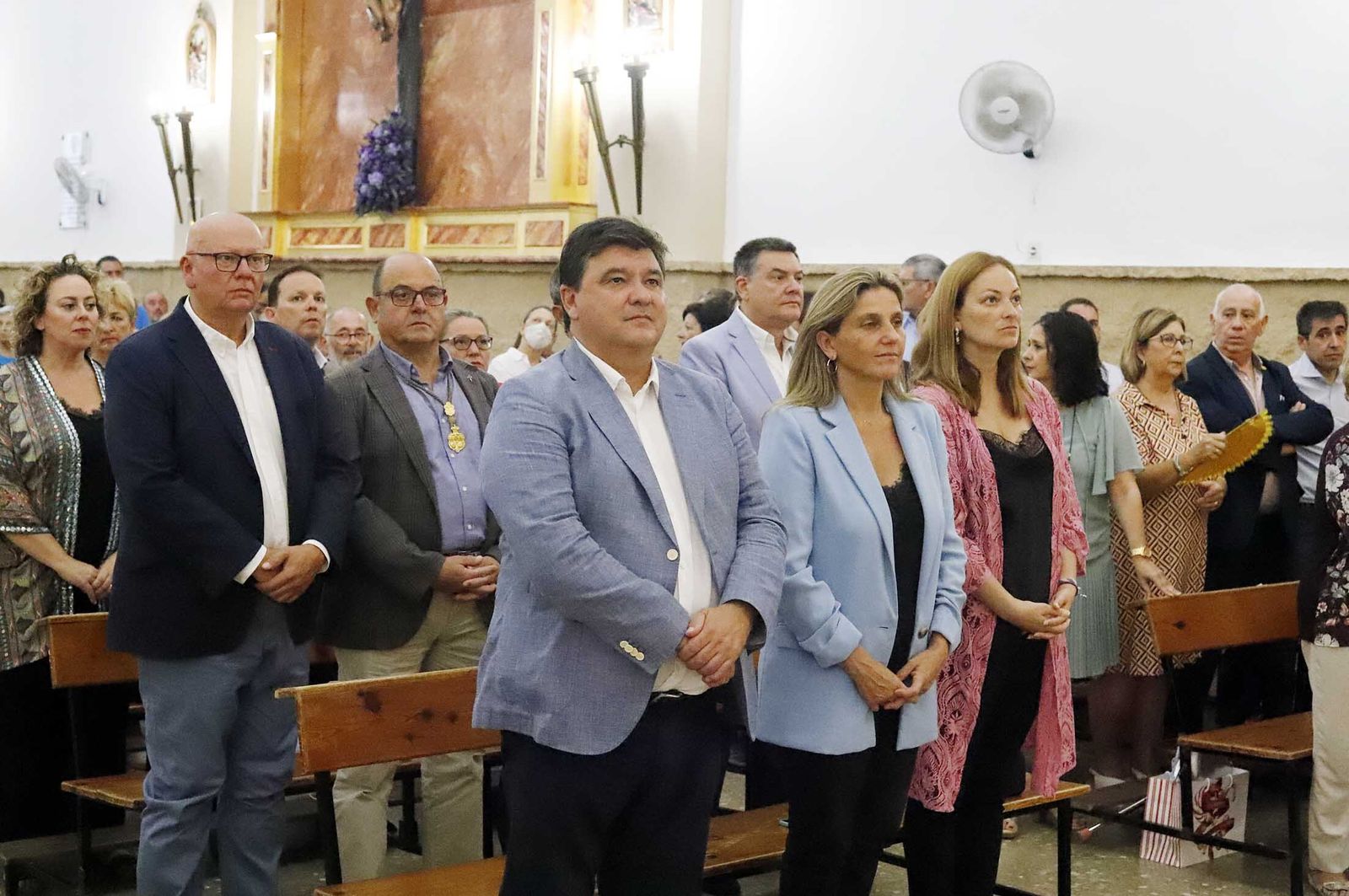 Misa de despedida por jubilación a don Feliciano Fernández Sousa, párroco del Sagrado Corazón de Jesús, en imágenes