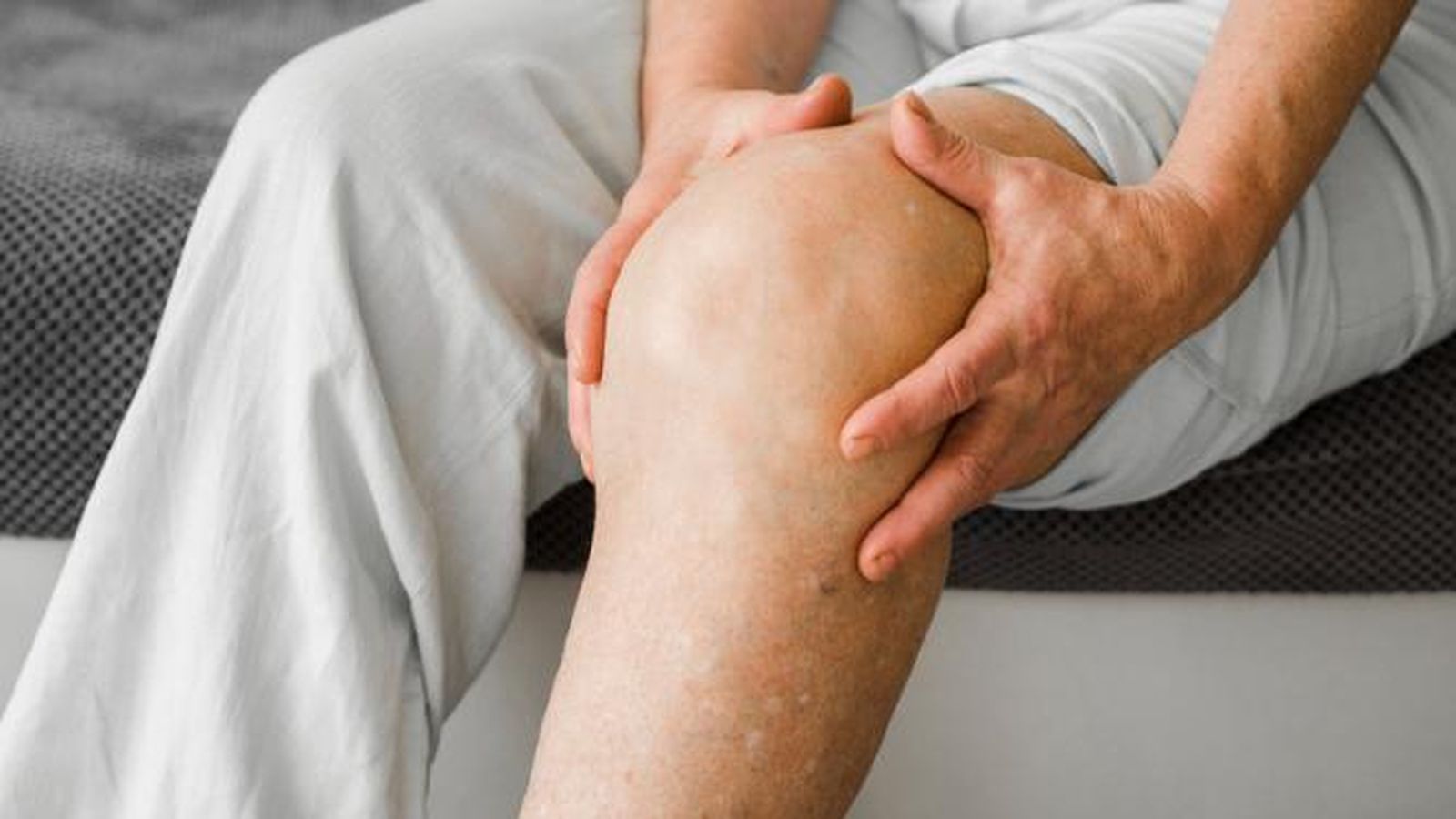 Infarto de rodilla: en qué consiste la última enfermedad que ha tenido Kiko Rivera