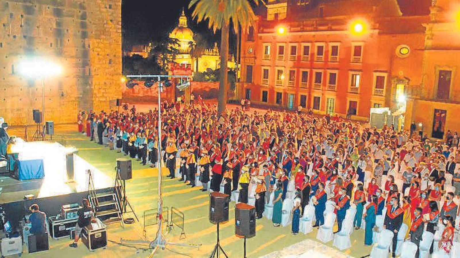 Acto de graduación de los estudiantes de Grado de los cursos 2019-2020 y 2020-2021 en los Alcazares de Jerez.