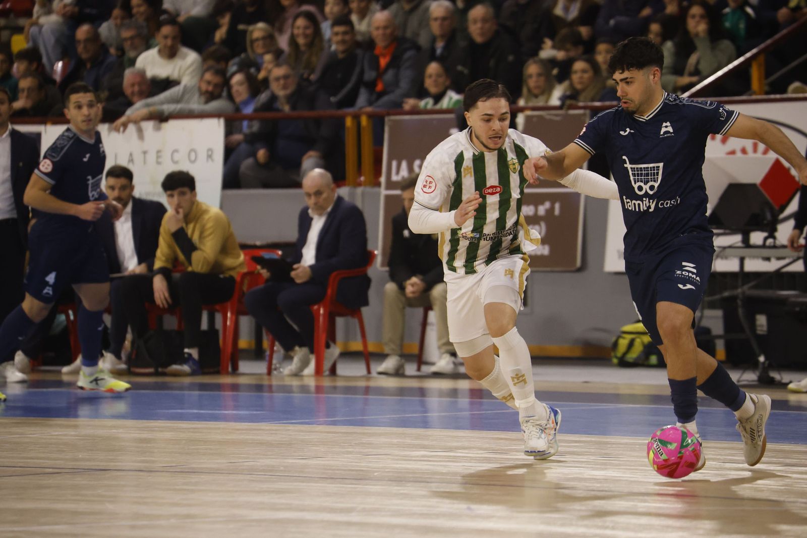 Las mejores fotos del Córdoba Futsal - Alzira en Vista Alegre