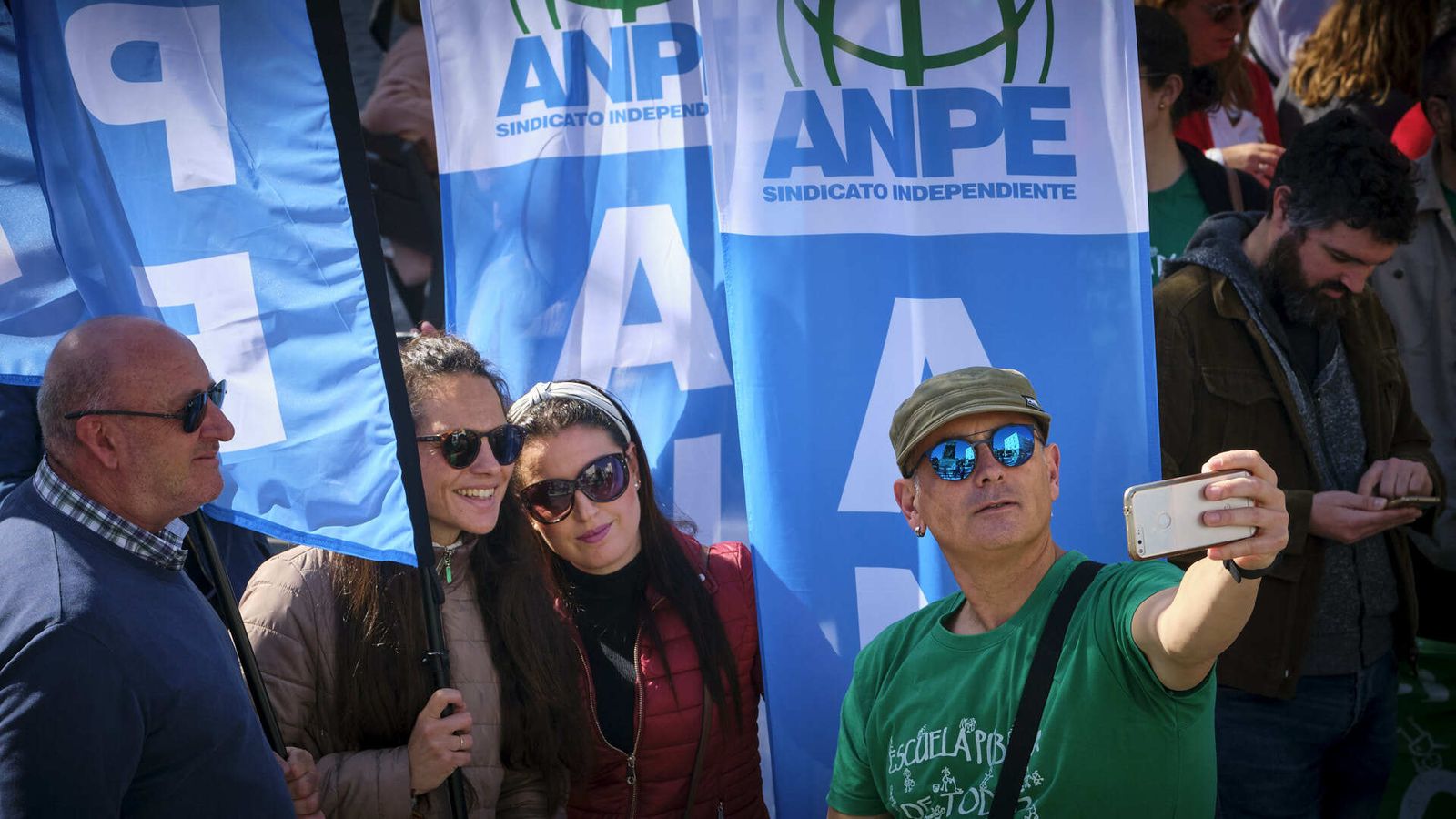 Manifestación contra la enseñanza concertada