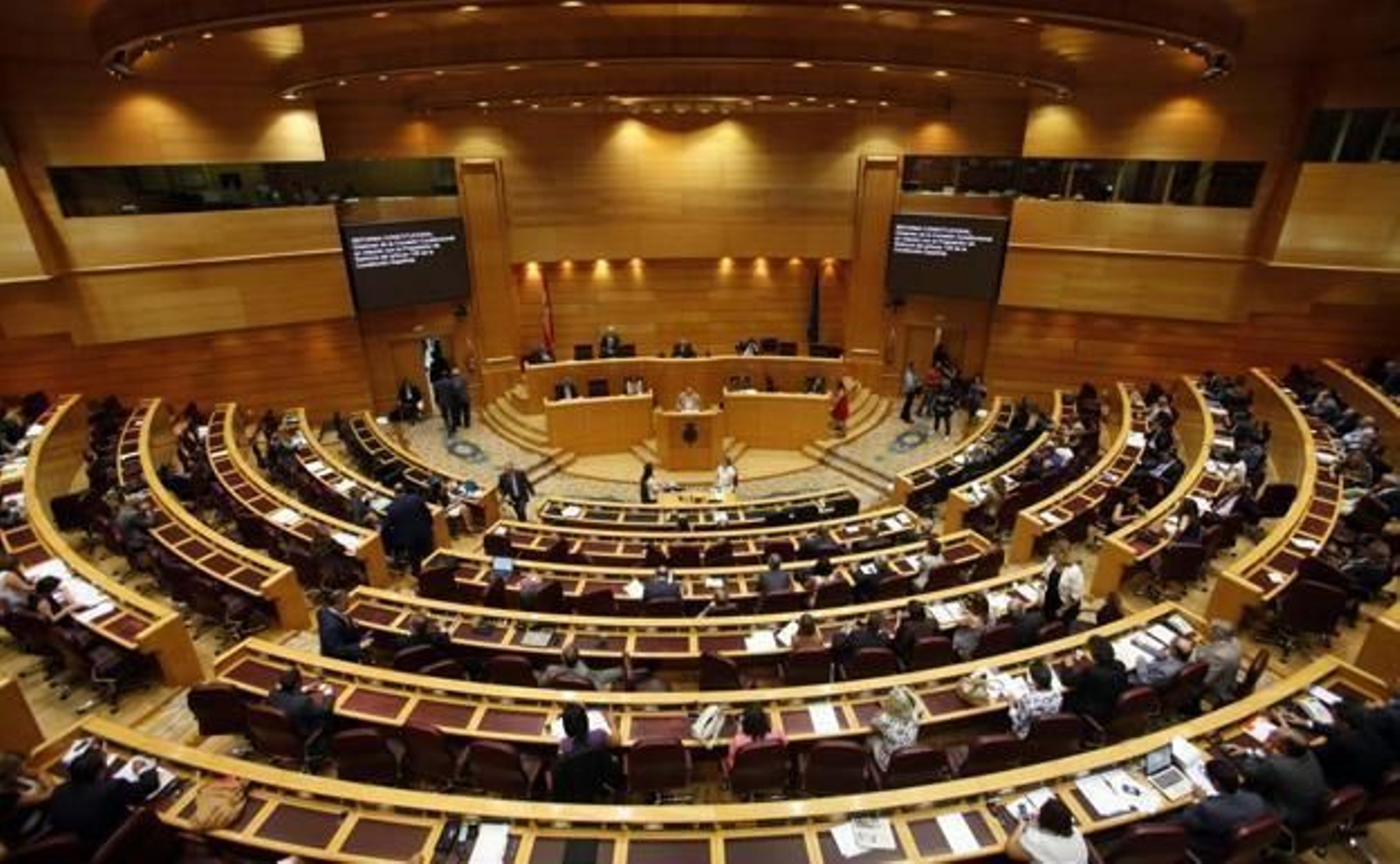 Guerra de animales en el Senado por la Ley de Bienestar: de meter perros de caza y toros a sacar ratas o gallos de pelea