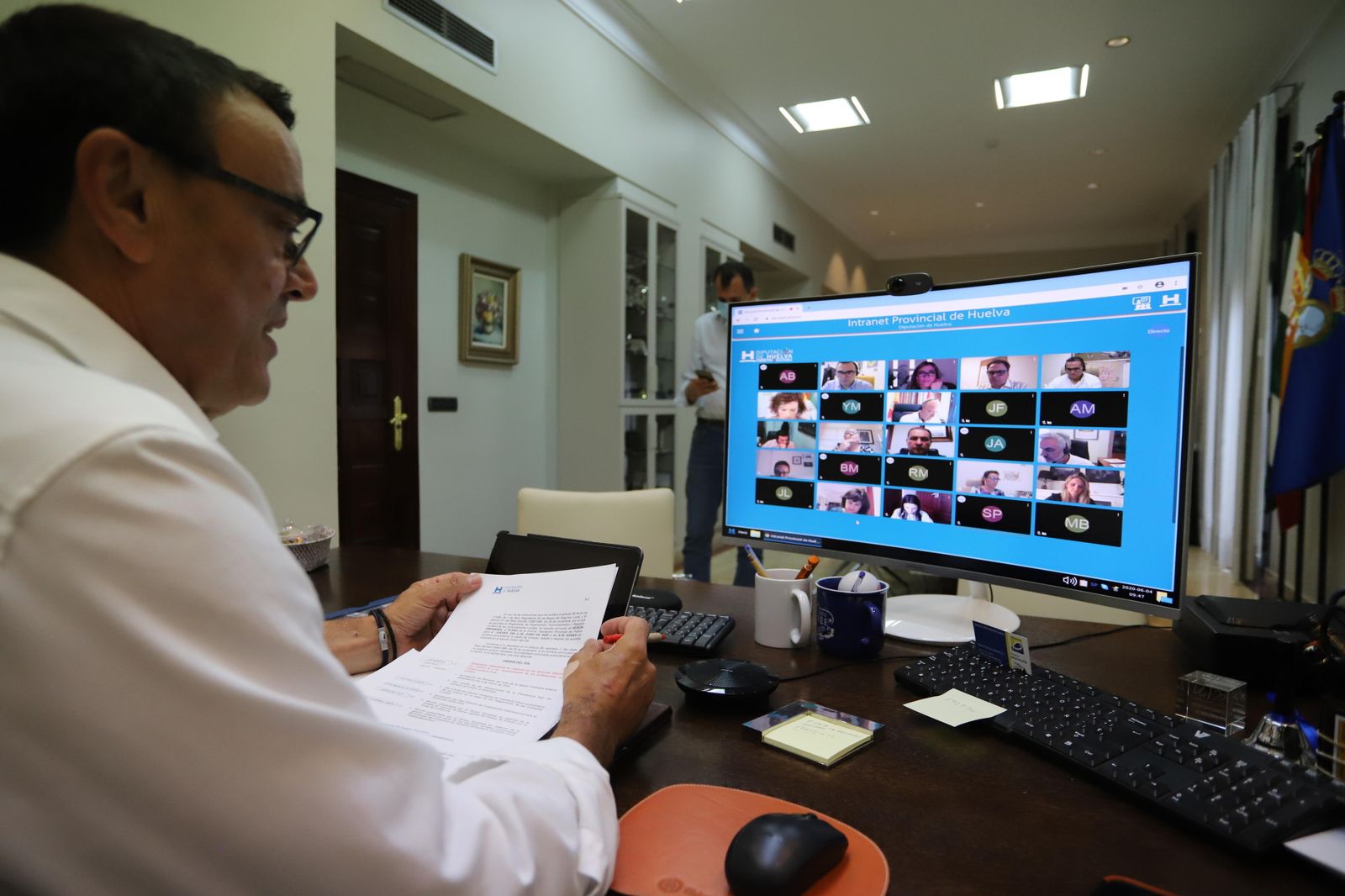 Ignacio Caraballo en la celebración de un pleno virtual de la Diputación de Huelva.