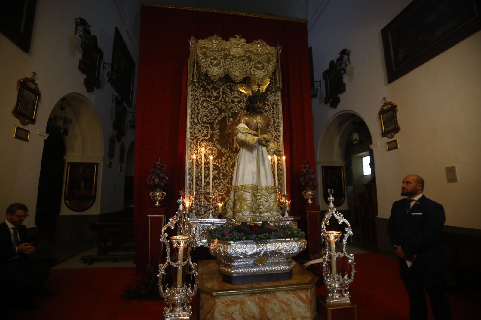 El besapiés el Señor de la Humildad y Paciencia de Córdoba, en imágenes