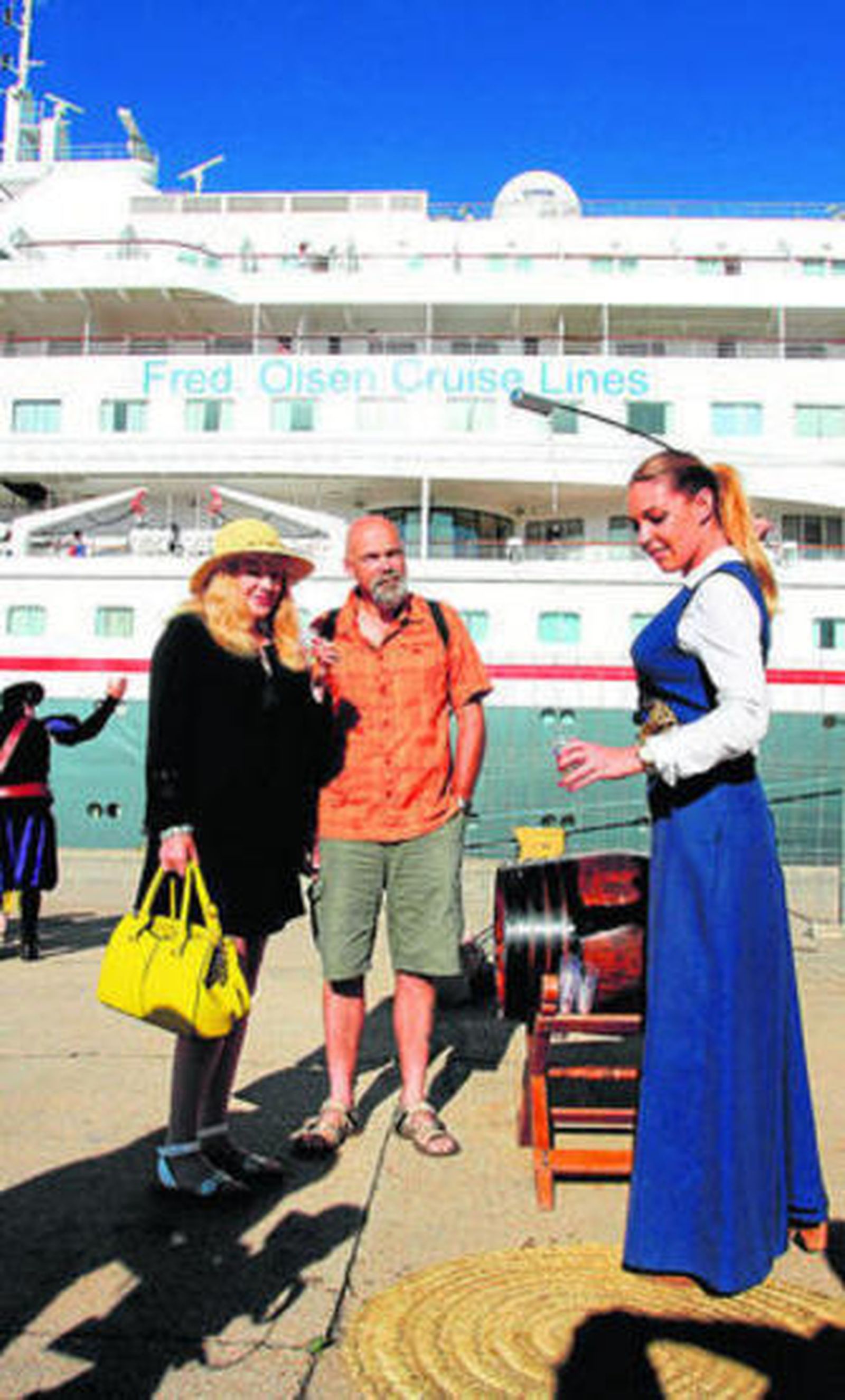Llegada al Muelle de Levante del crucero 'Fred Olsen Cruise Lines'.