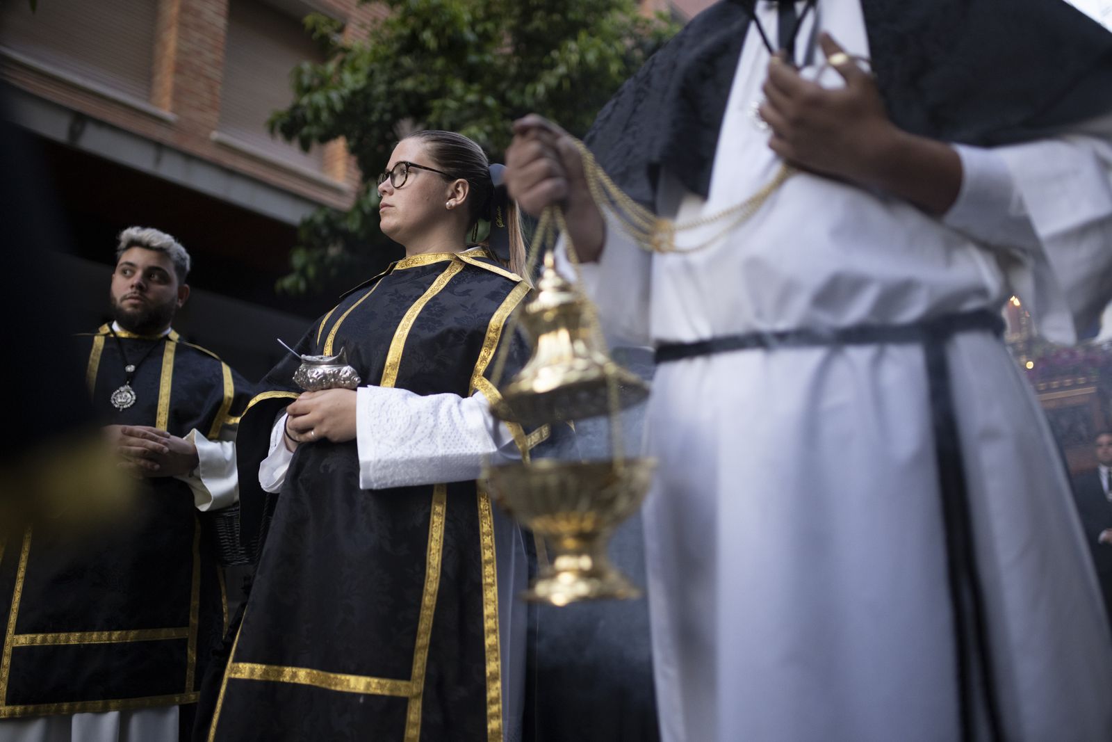 La Hermandad del Santo Entierro de la Semana Santa de Huelva 2023, en imágenes