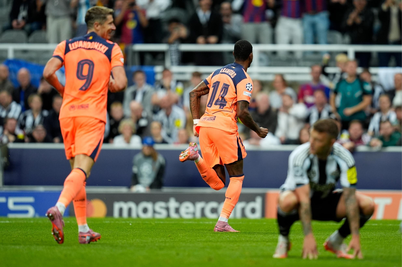 Las fotos del Newcastle-Barcelona