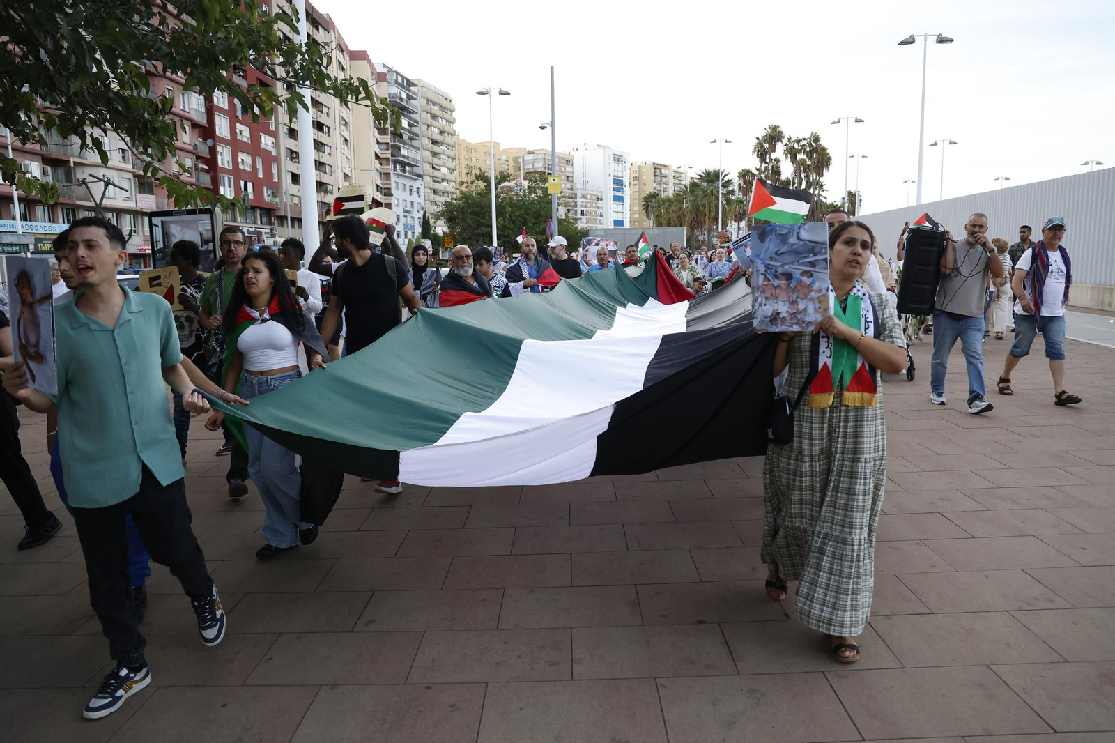 Las fotos de la marcha de apoyo a Palestina en Algeciras