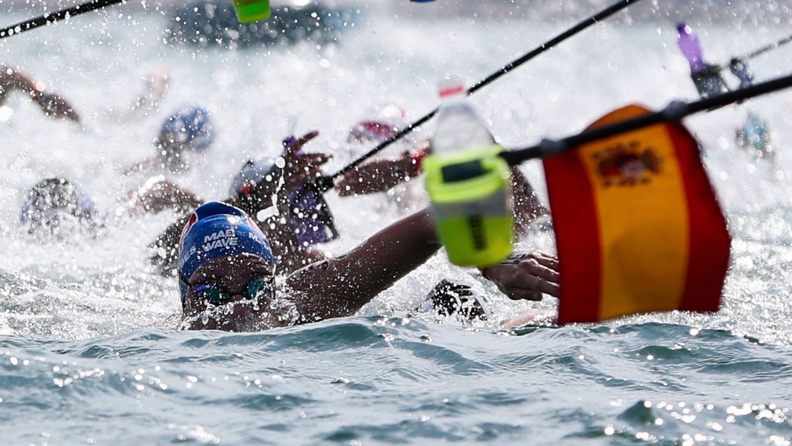 María de Valdés, durante la plata mundial en aguas abiertas en fotos. María de Valdés, durante la plata mundial en aguas abiertas en fotos.