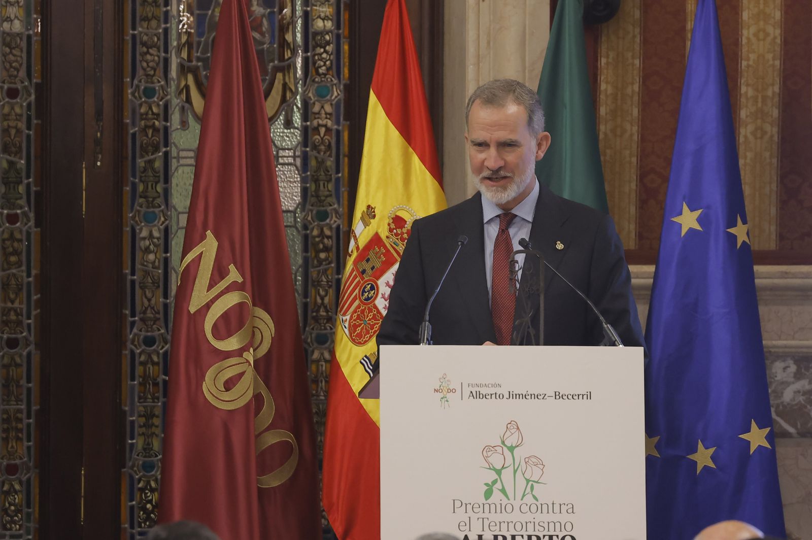 Su Majestad el Rey recibe el IX “Premio contra el Terrorismo Alberto Jiménez Becerril, todas las imágenes