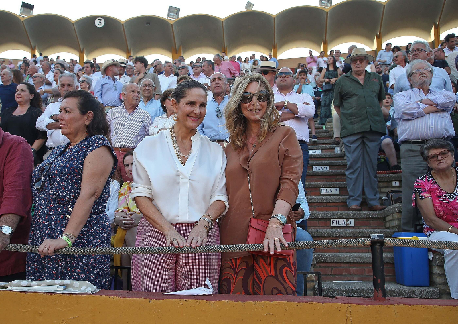 Búscate durante la corrida del viernes  en la plaza de toros Las Palomas