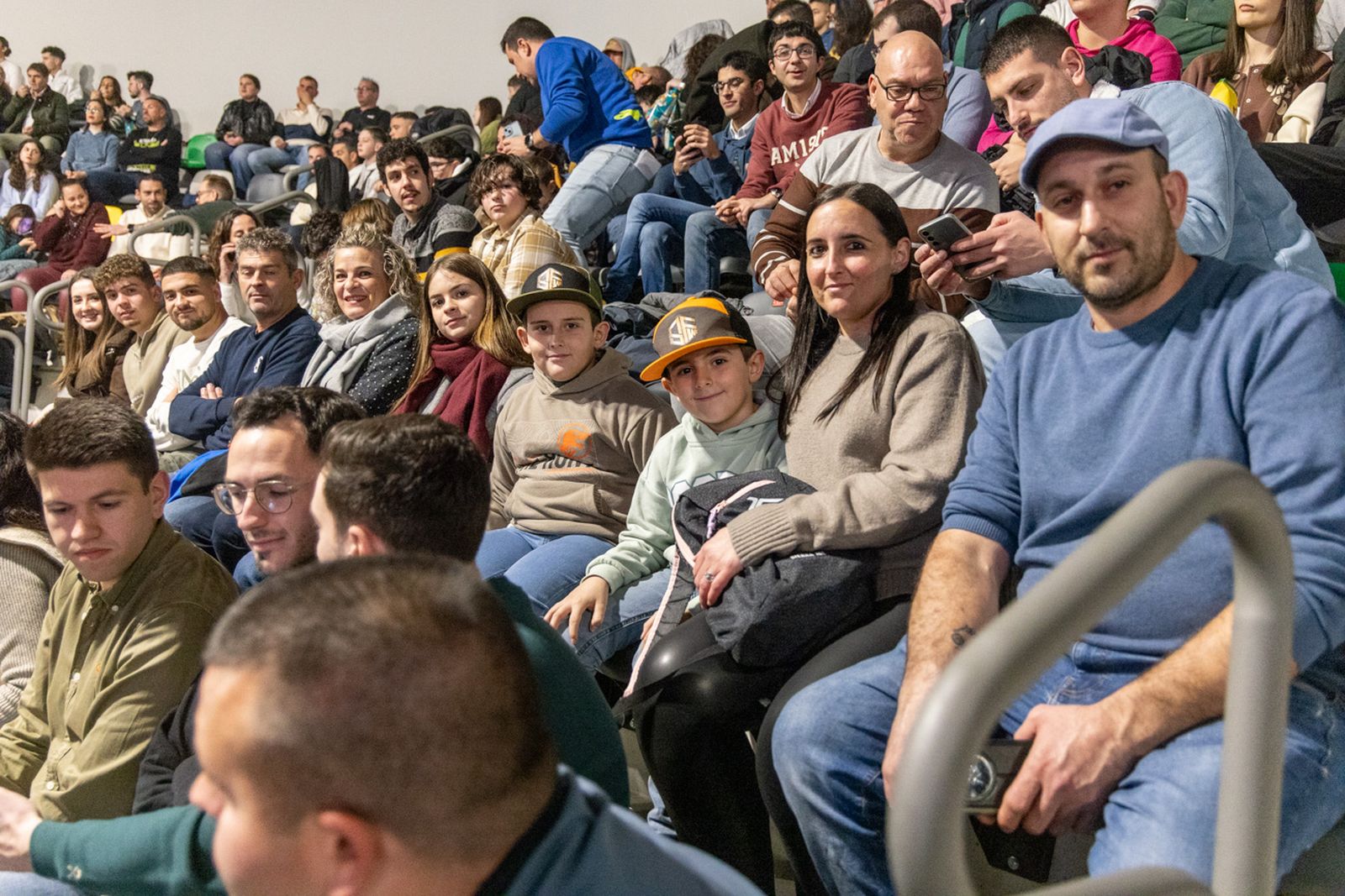 En imágenes: el Olivo Arena vibra con piruetas y motor en estado puro en el Soloflow Freestyle (1)