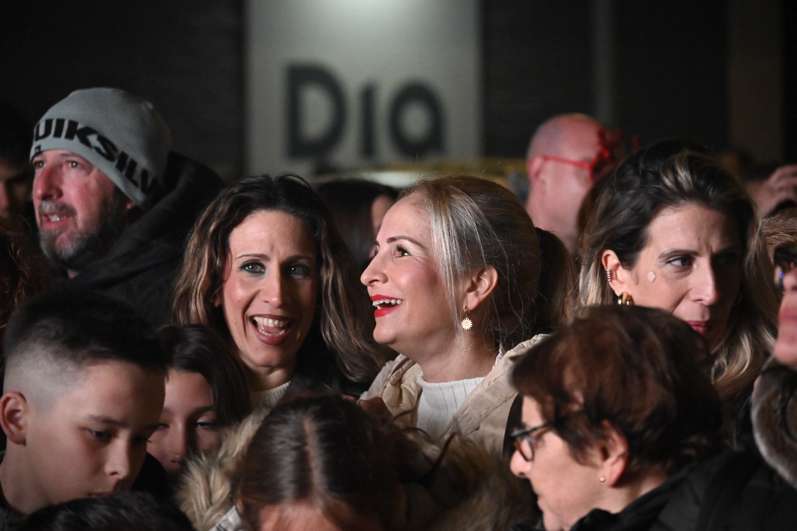 Las mejores fotografías de la celebración de Fin de Año y Preuvas en Isla Chica