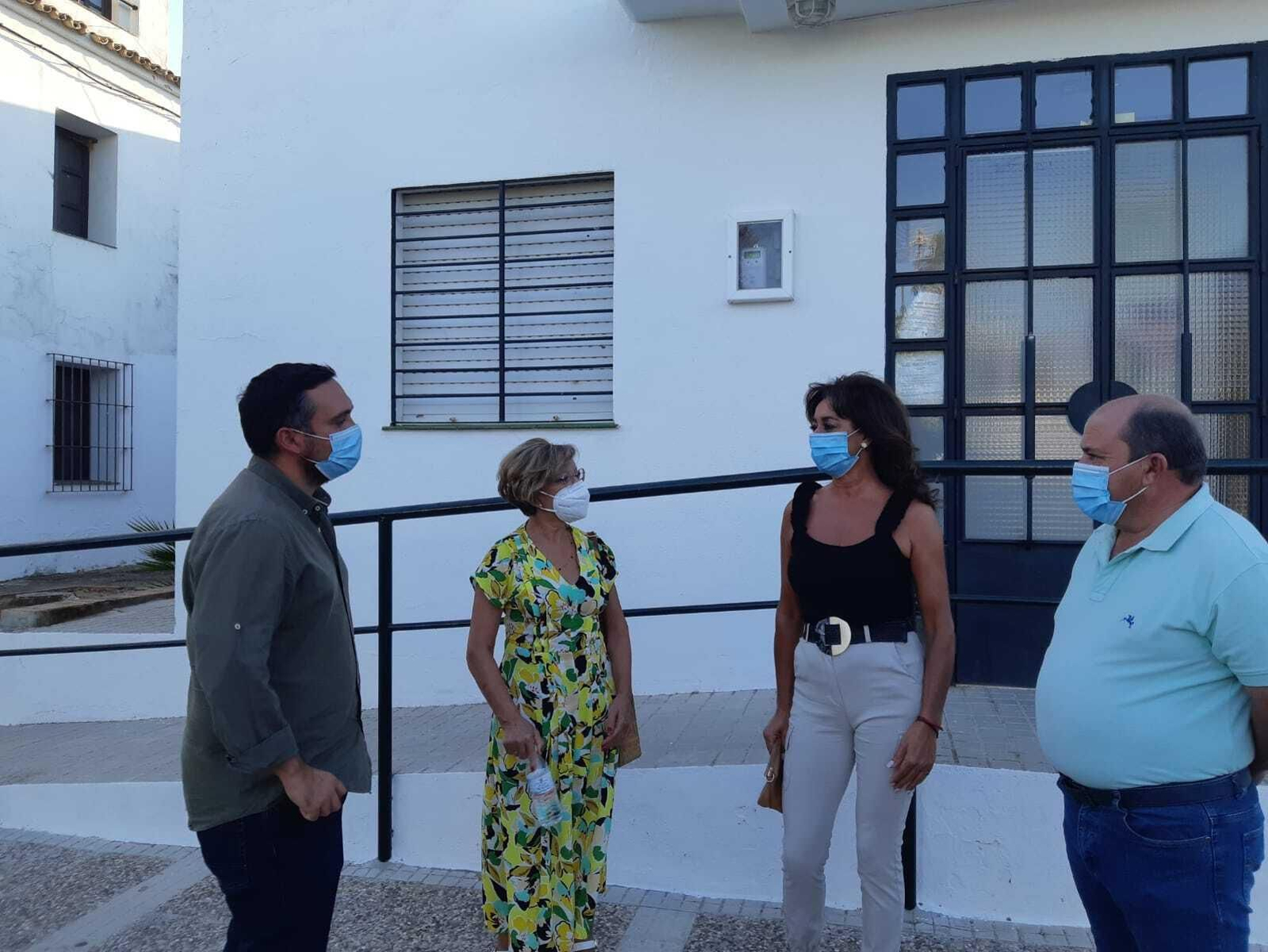 Jesús Alba y Carmen Collado, en una visita a Majarromaque.