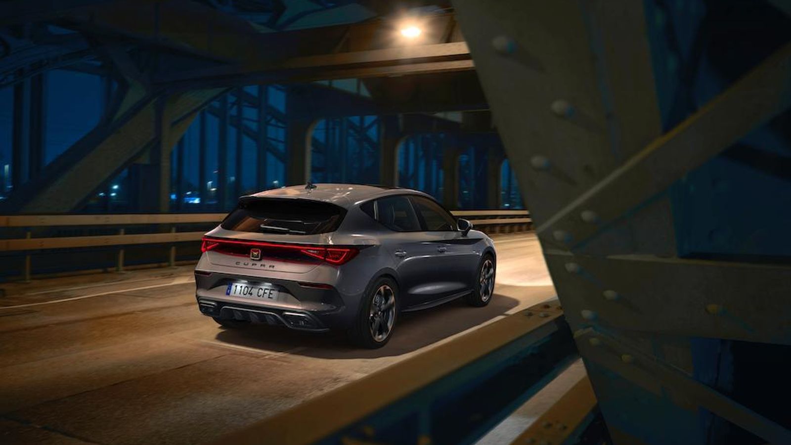 Este nuevo motor hace más accesible al León a la vez que lo dota de etiqueta Eco de la DGT.