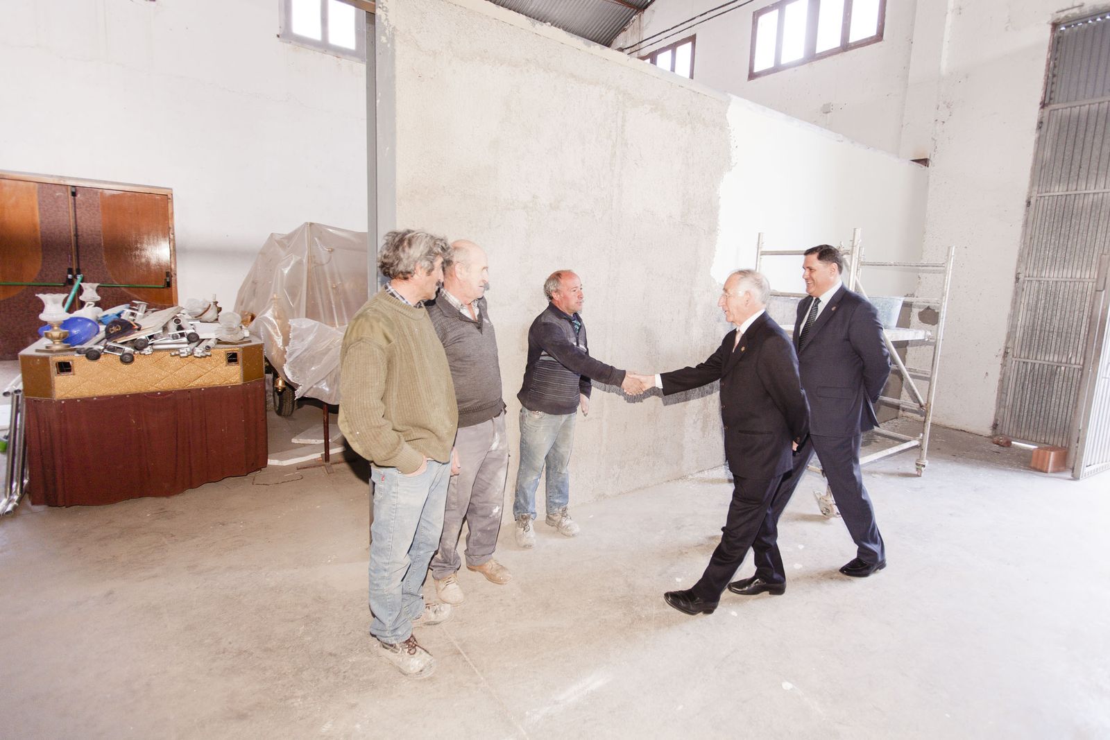 Amat y Alonso han visitado el futuro vivero de empresas.