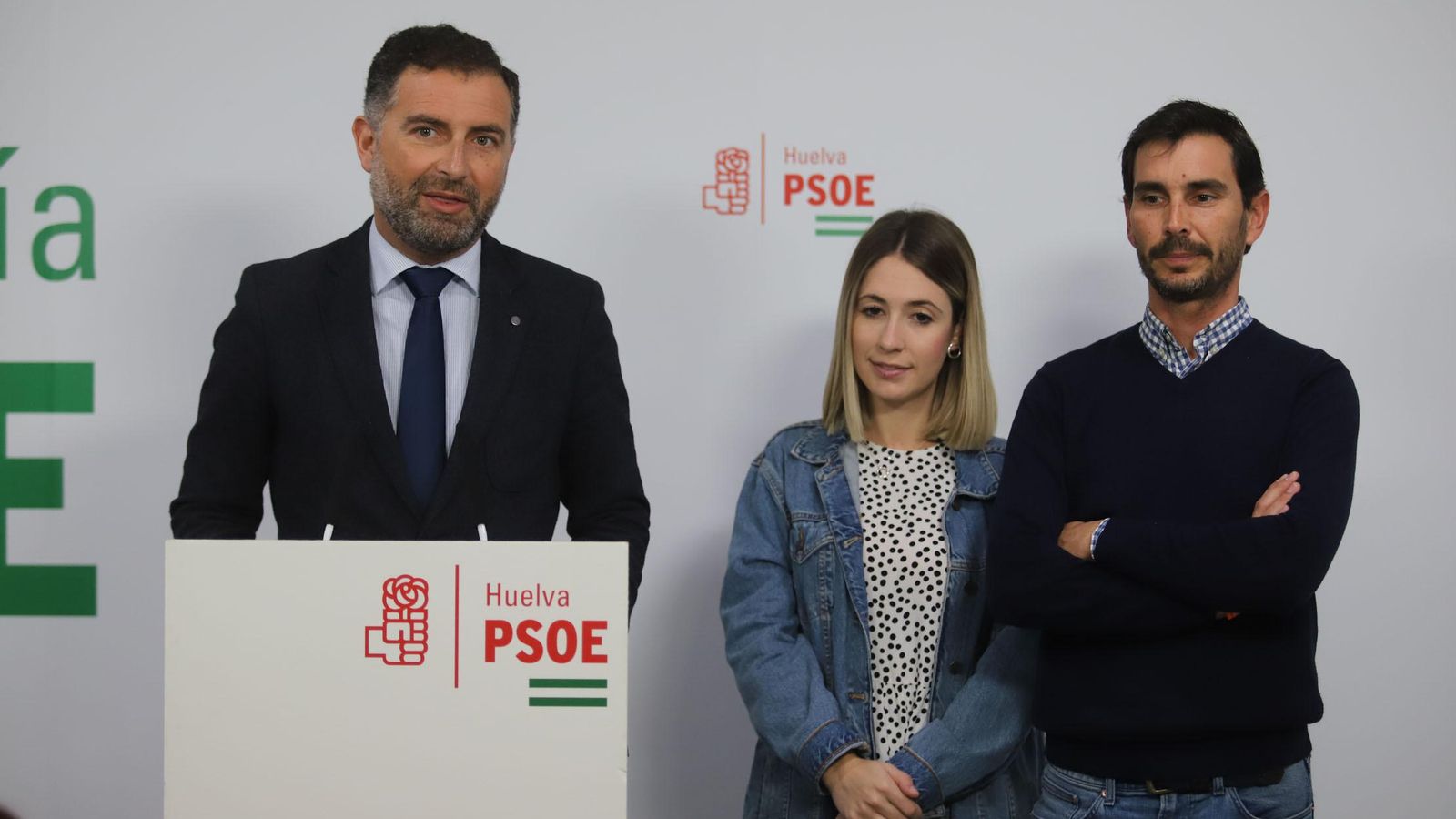 Gustavo Cuéllar estuvo acompañado de los concejales María Teresa Díaz y Juan Enrique Soriano.