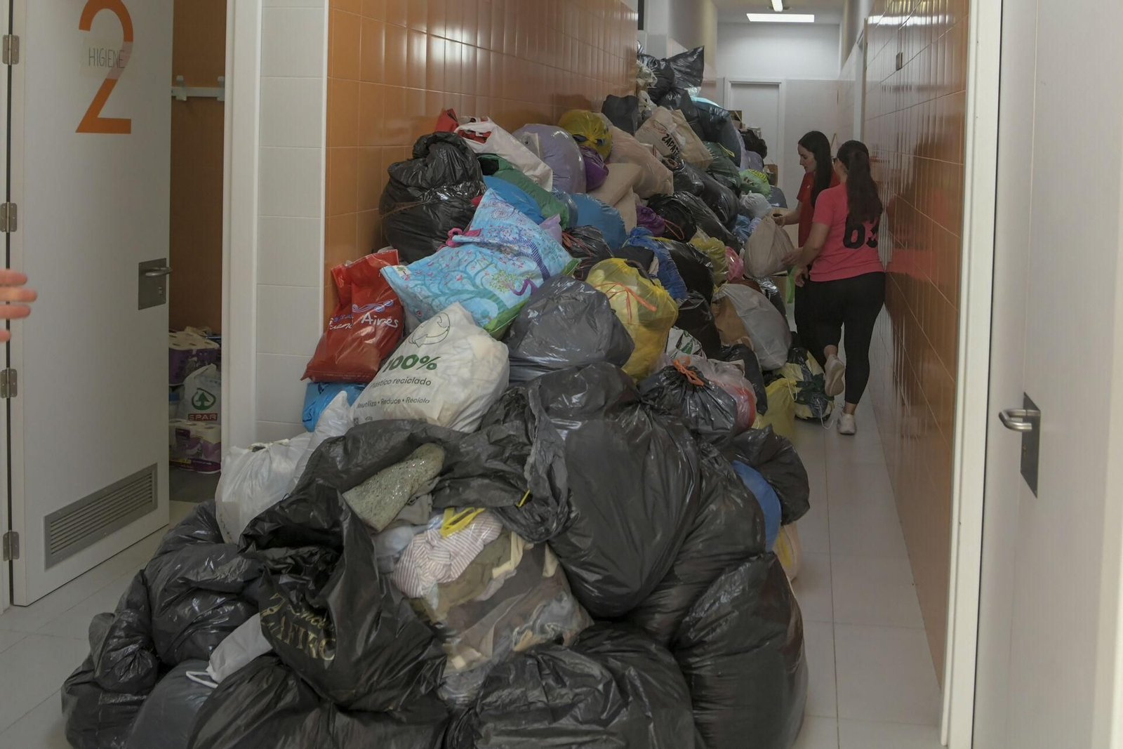 Galería | Granada se entrega a los afectados por la DANA de Valencia con recogidas solidarias