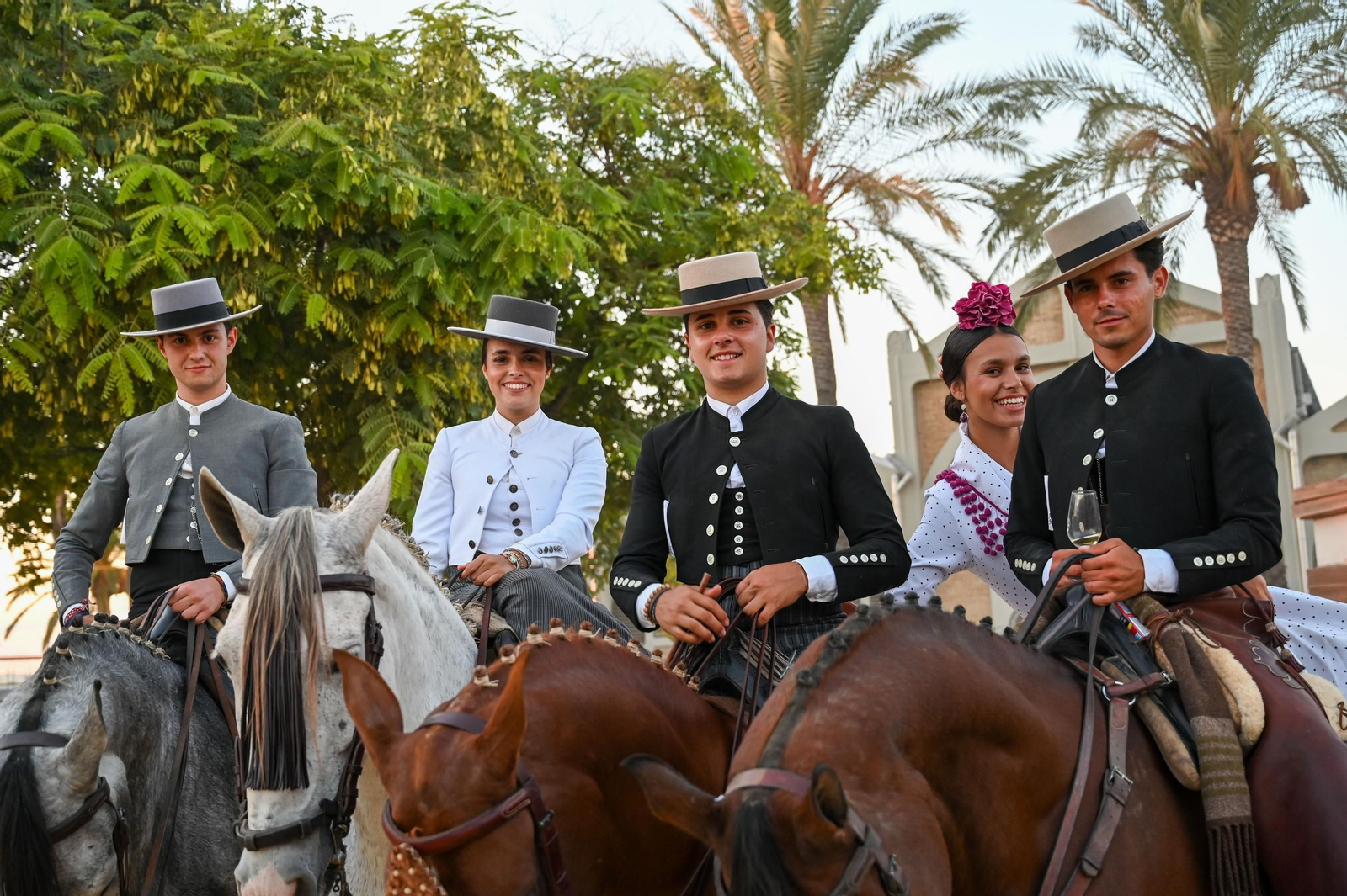 Imágenes del ambiente nocturno del 11 de octubre en la Feria del Caballo 2025