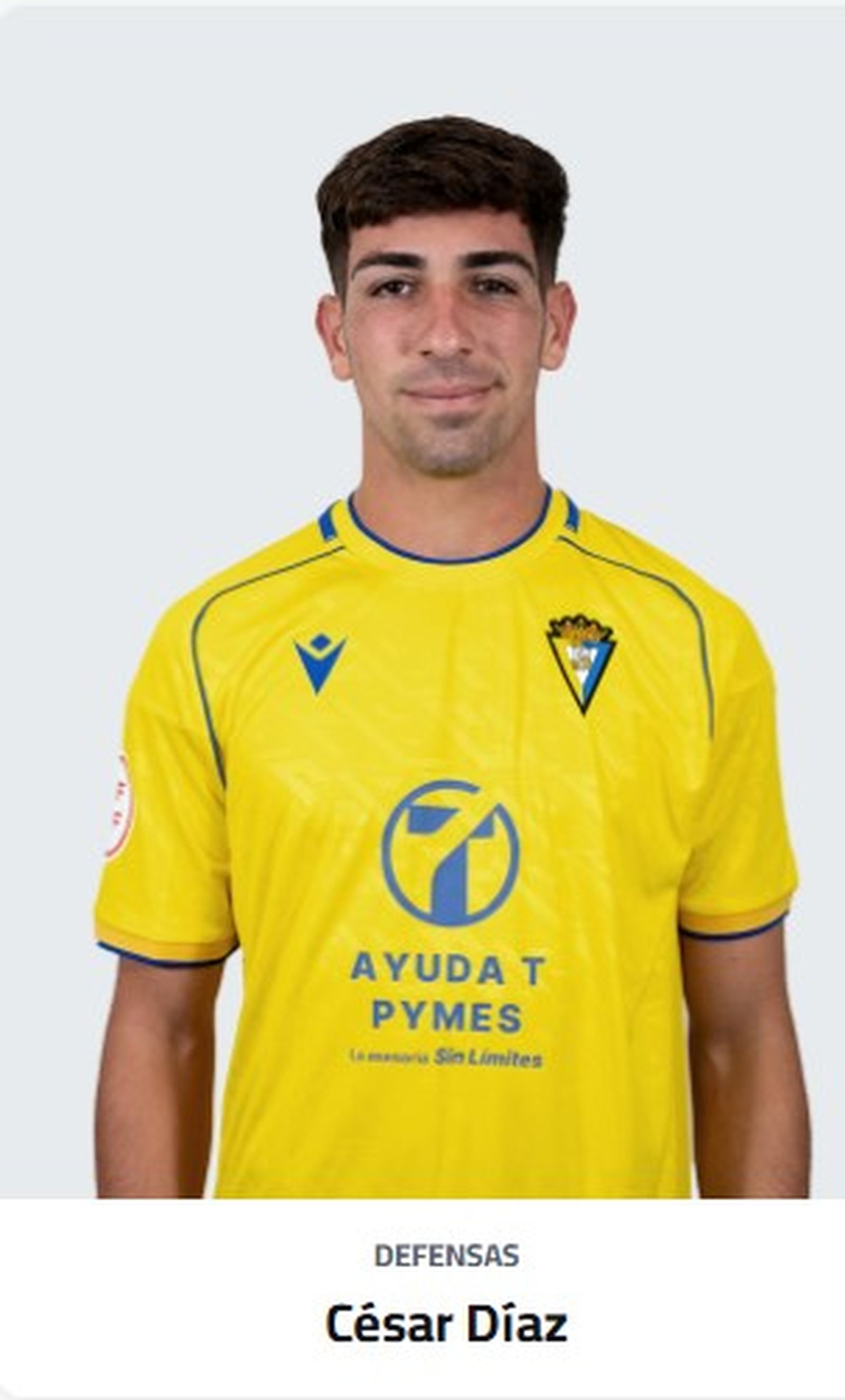 El defensa linense César Díaz