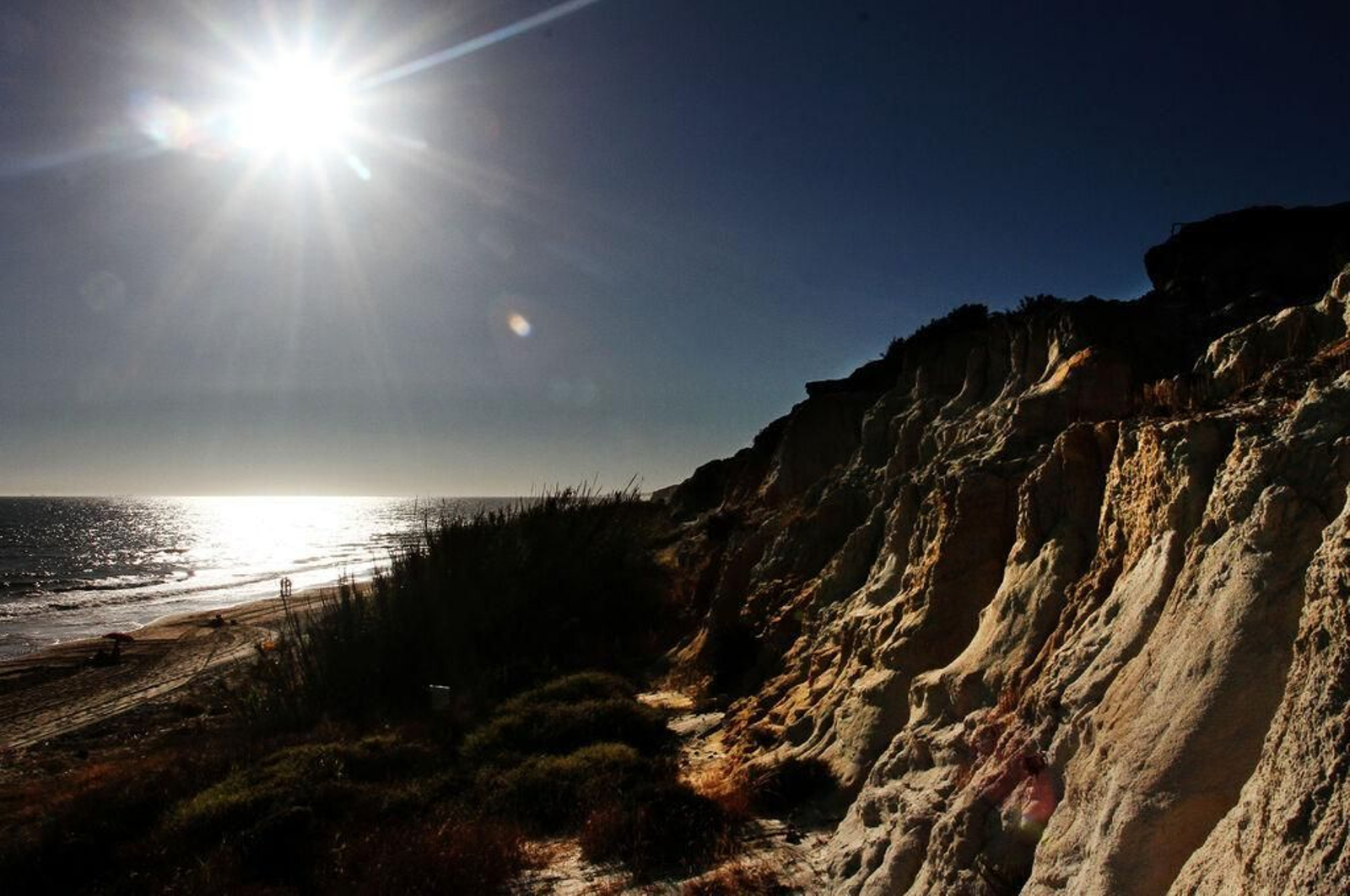 Esta es la playa más popular de Huelva y una de las mejor valoradas de Andalucía