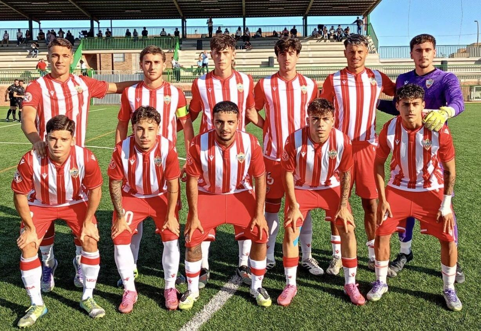 Once presentado por los rojiblancos en su encuentro frente al Vázquez Cultural en el Francisco Pomedio.