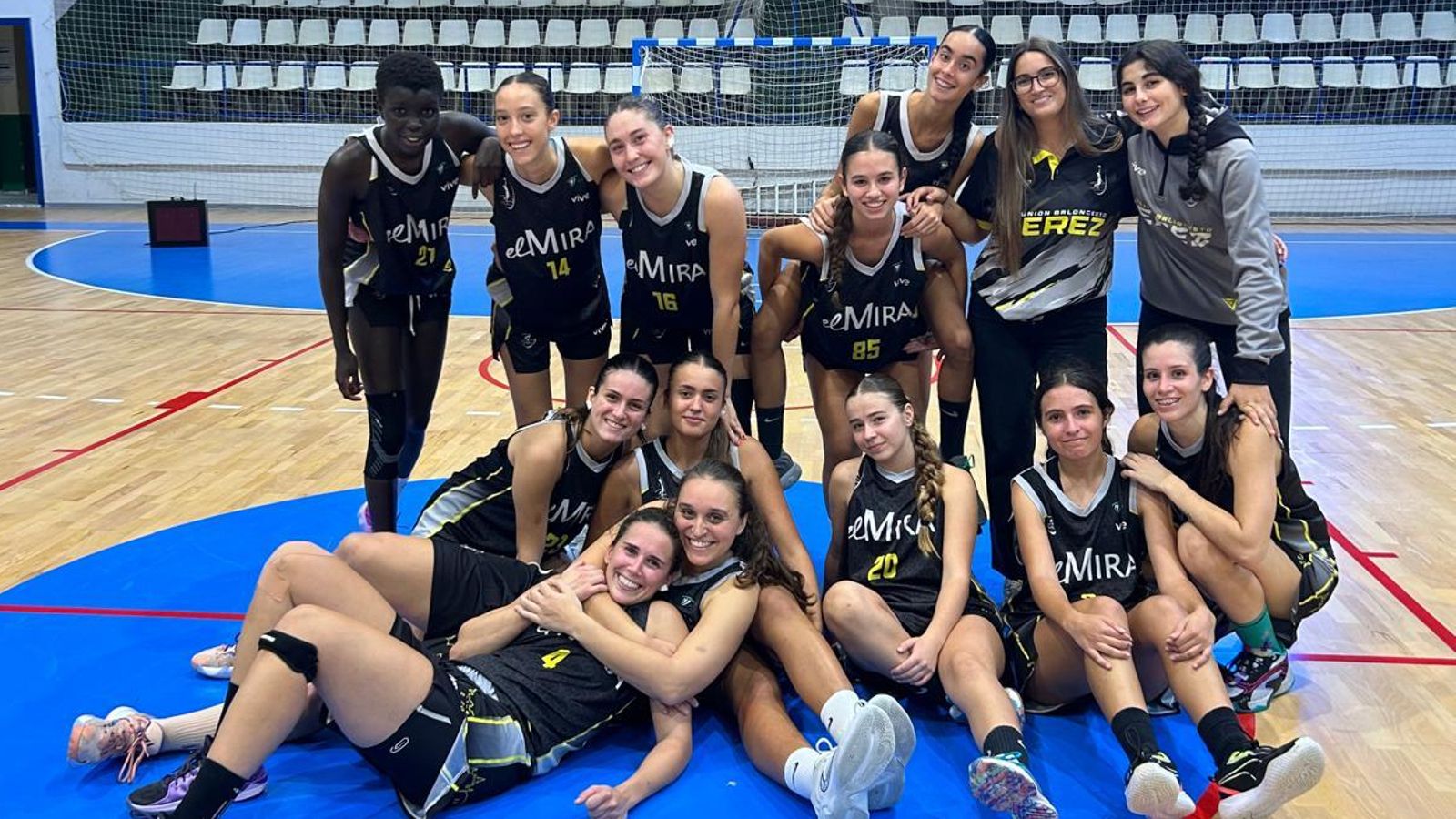 El UB Jerez peleó hasta el último segundo.