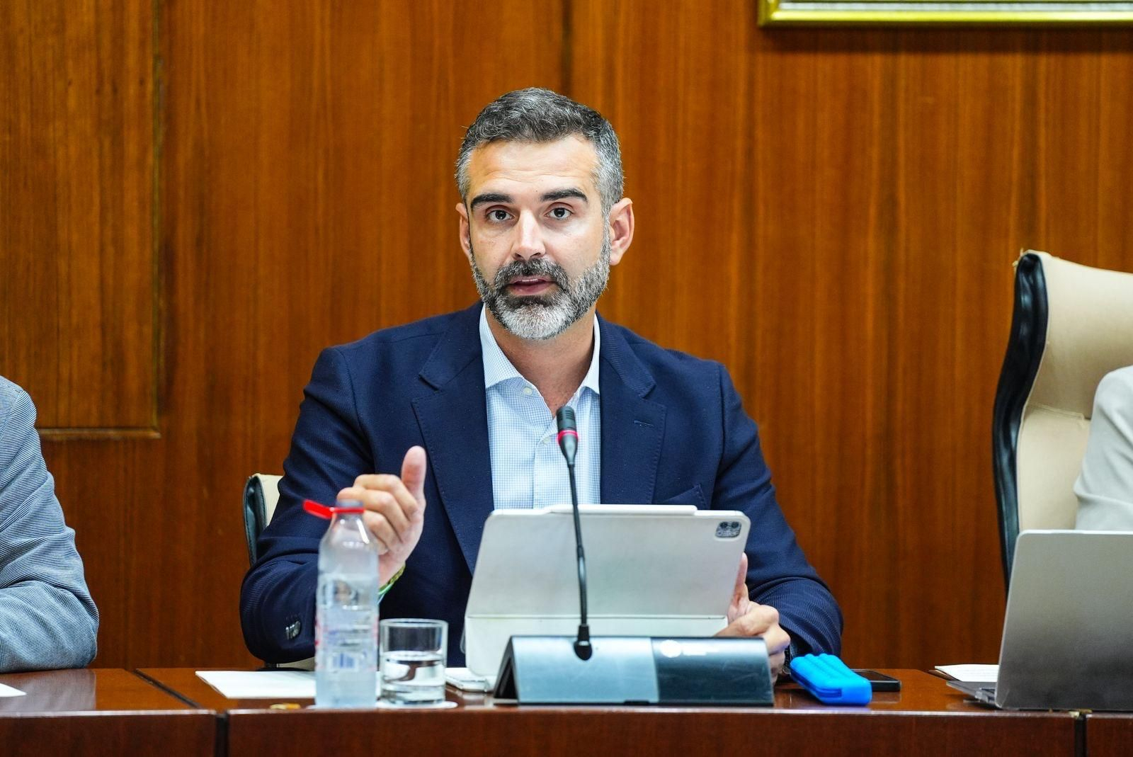 Ramón Fernández-Pacheco. Ramón Fernández-Pacheco.