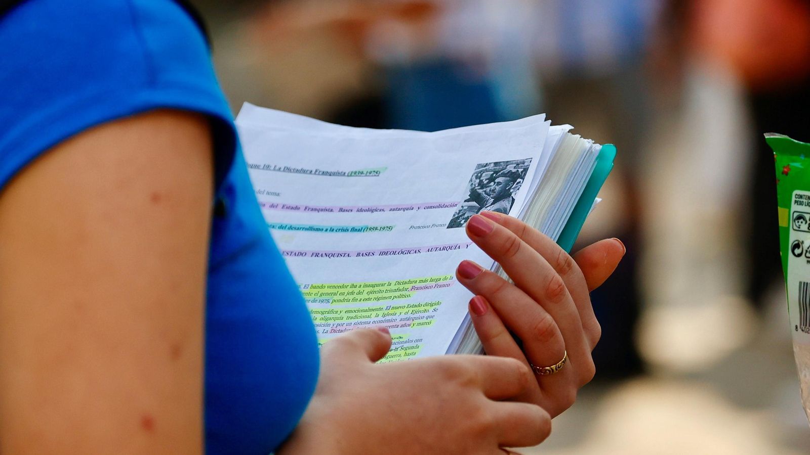 El primer día de exámenes de la Selectividad 2025 en Málaga, en fotos