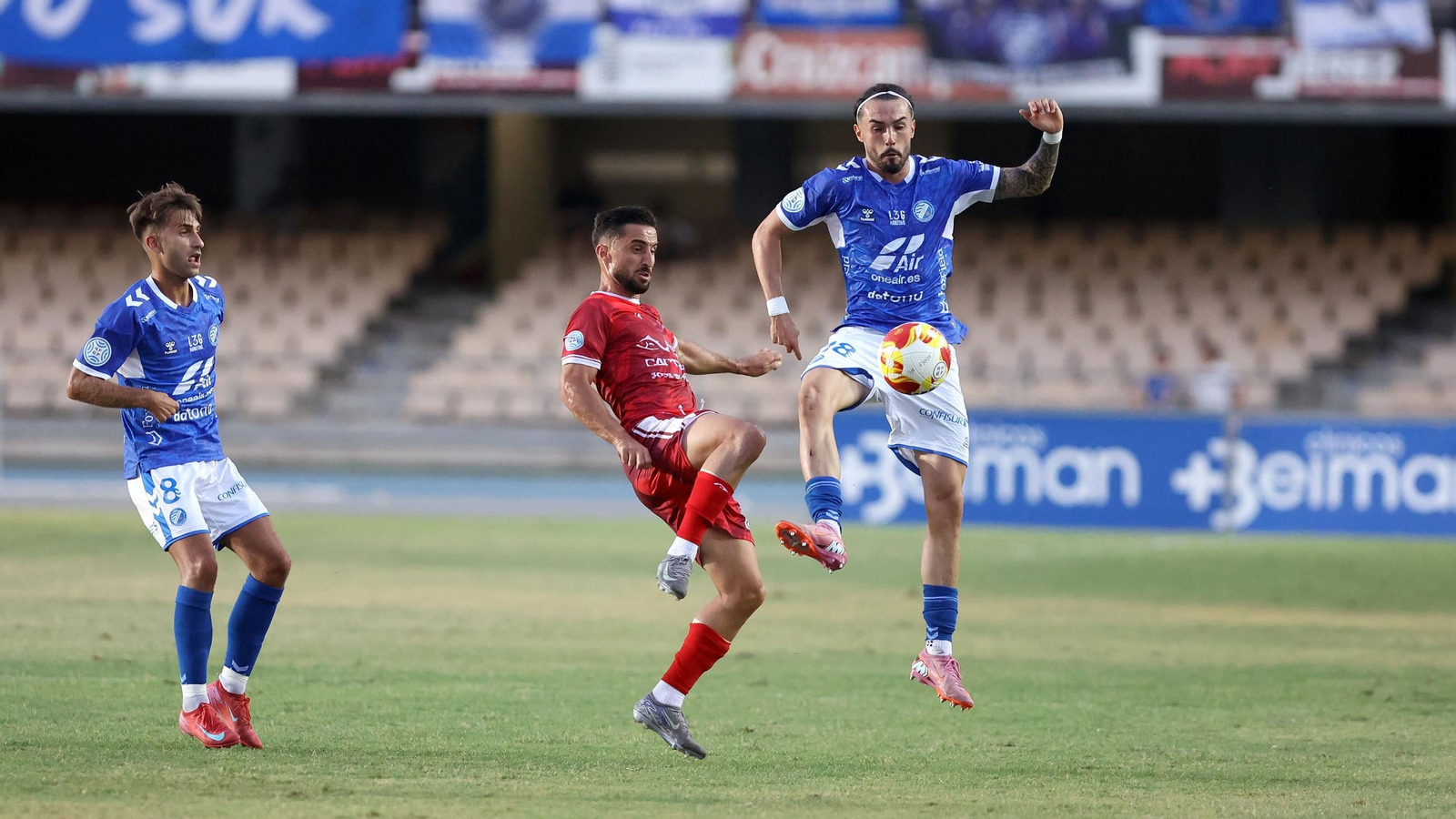 Imágenes del Xerez DFC y la Deportiva Minera en Chapín