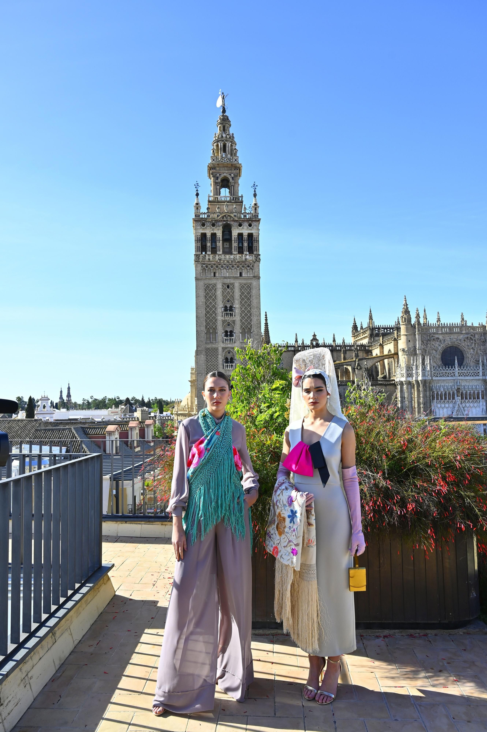 La revisión de la mantilla blanca, todas las imágenes