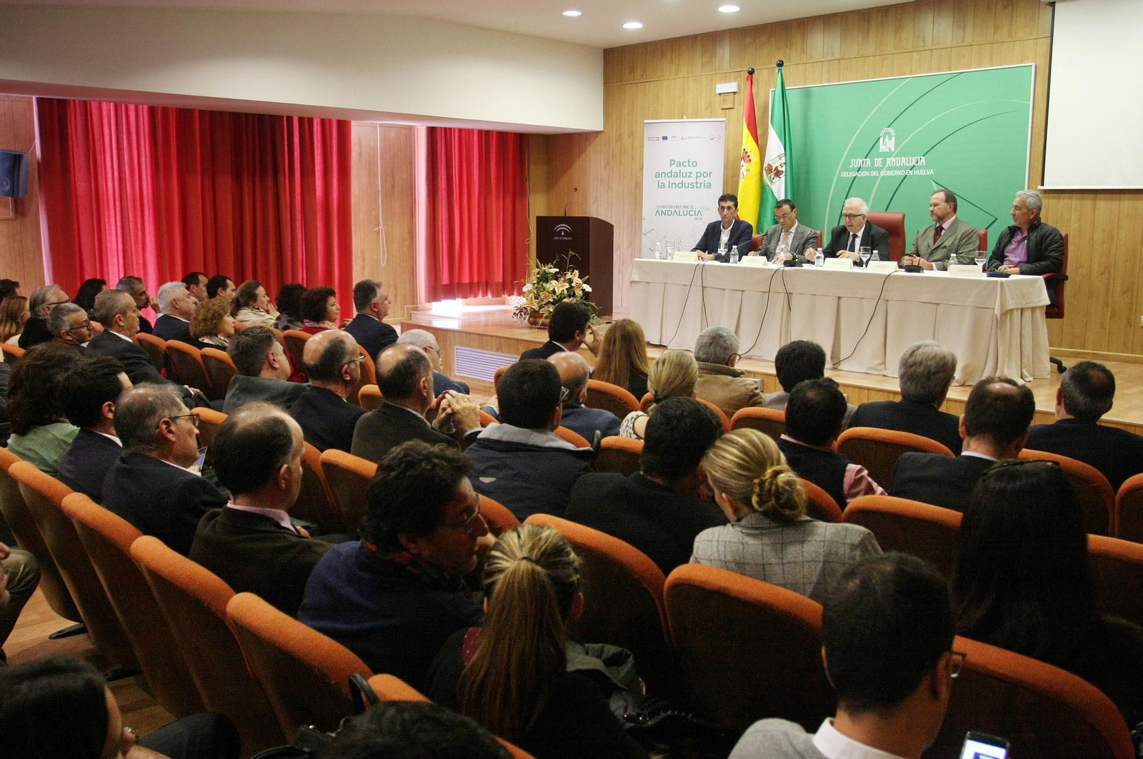 Presentación del Pacto Andaluz por la Industria en la delegación de la Junta en Huelva