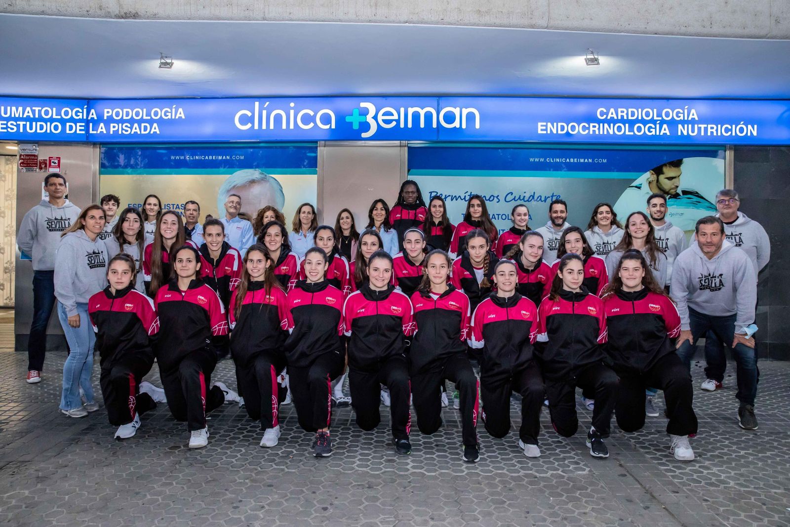 Clínicas Beiman patrocina al Club Baloncesto Sevilla Femenino por cuarta temporada consecutiva