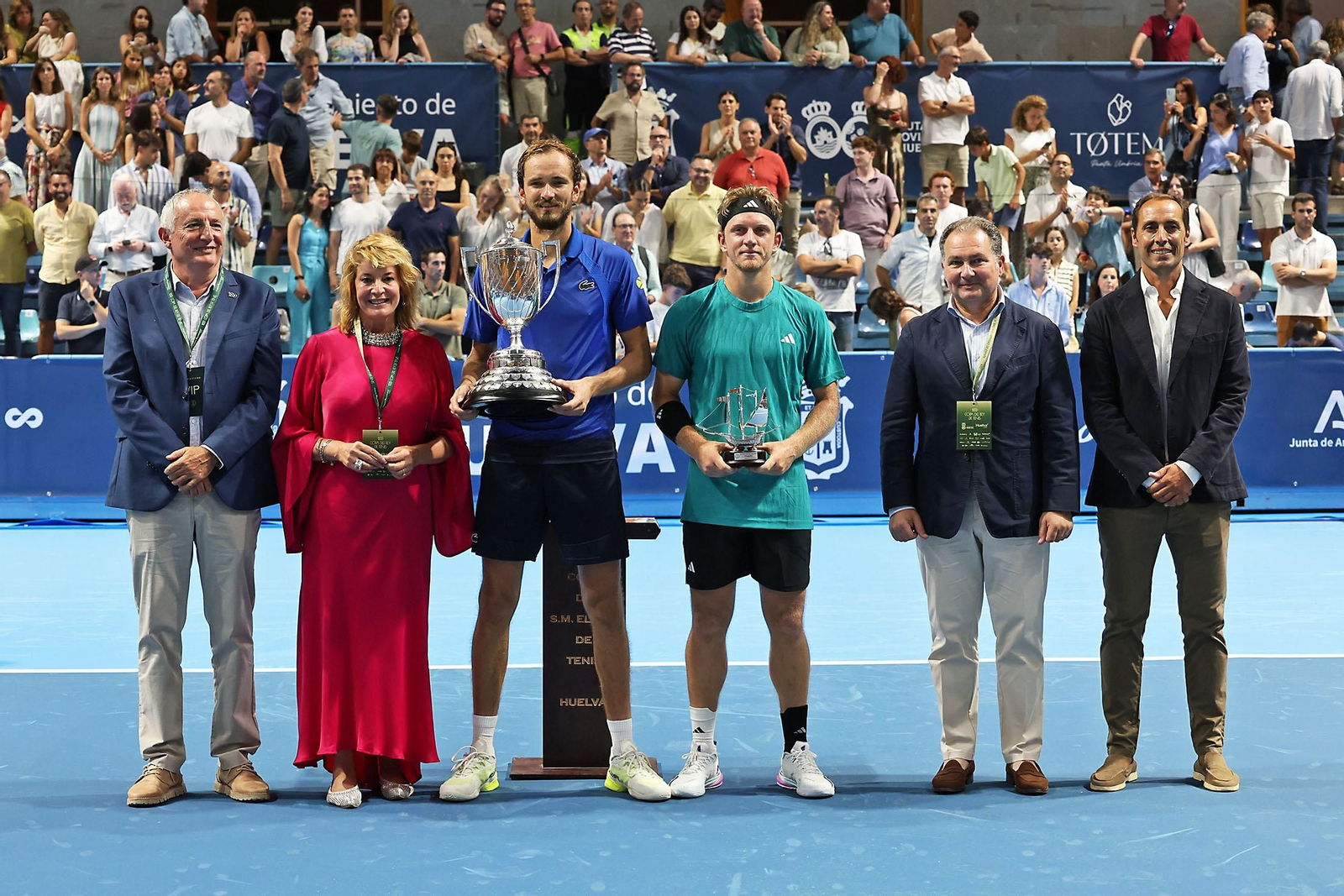 Imágenes de la final masculina de la Copa del Rey de tenis entre Daniil Medvedev y Alejandro Davidovich