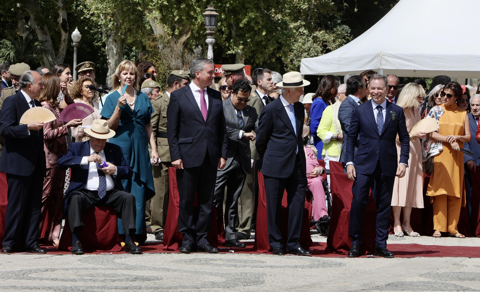 Jura de bandera de personal civil en Sevilla