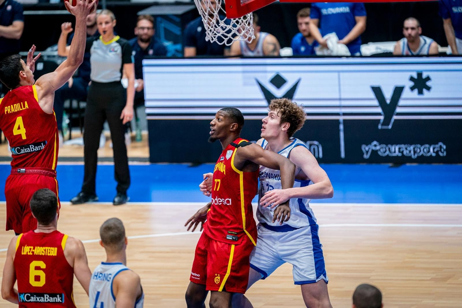 Milagro de España en la locura de Eslovaquia con buena participación de los cajistas